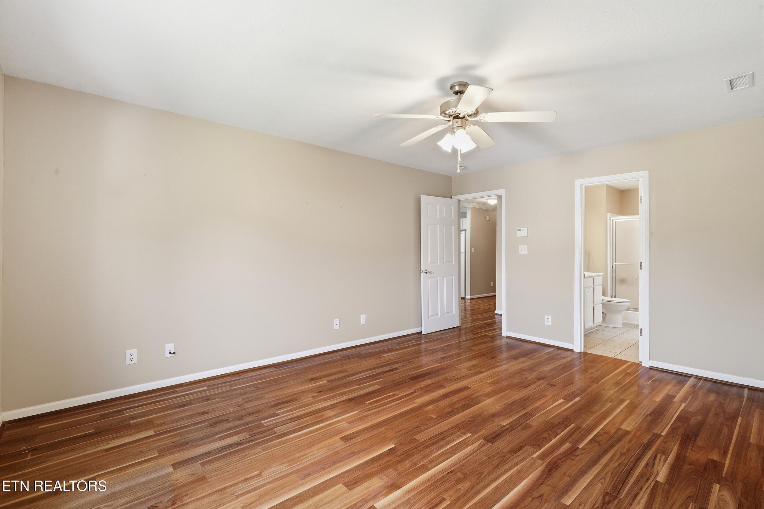 4609 Oak Meadow Way Knoxville TN 37918