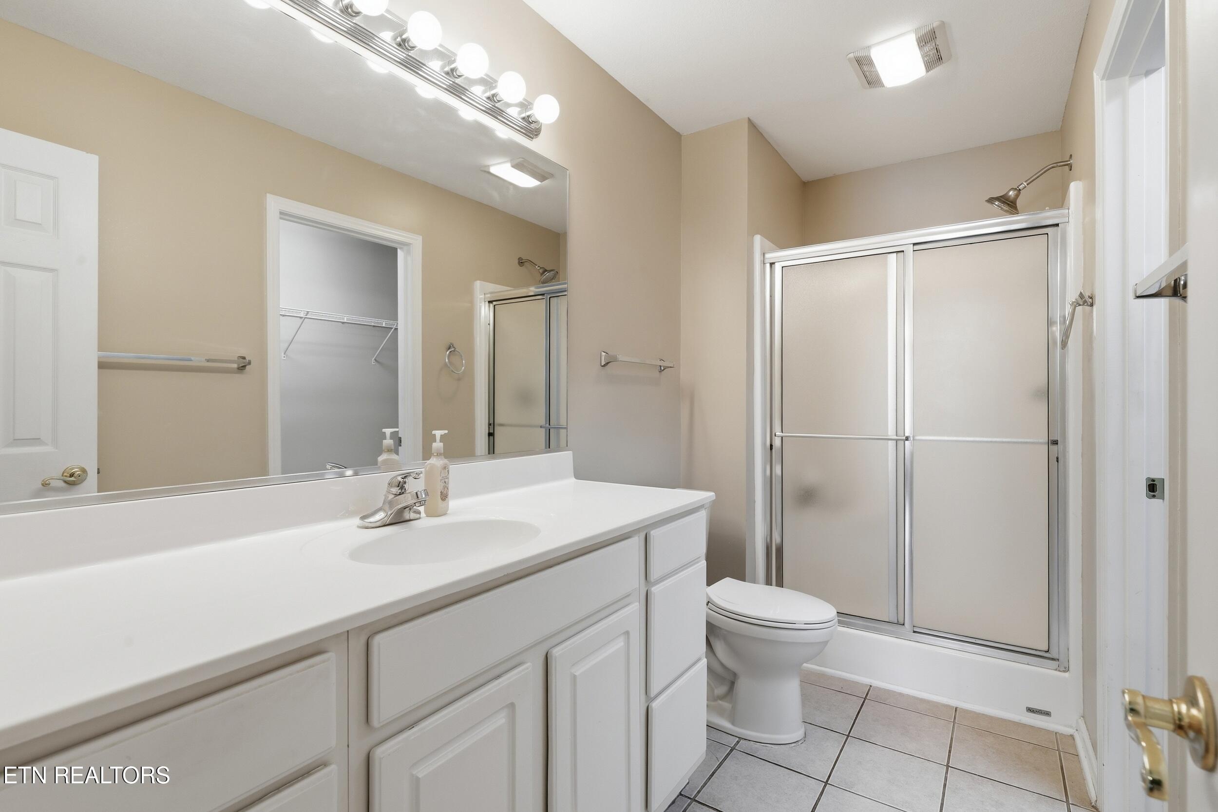 4609 Oak Meadow Way Knoxville TN 37918