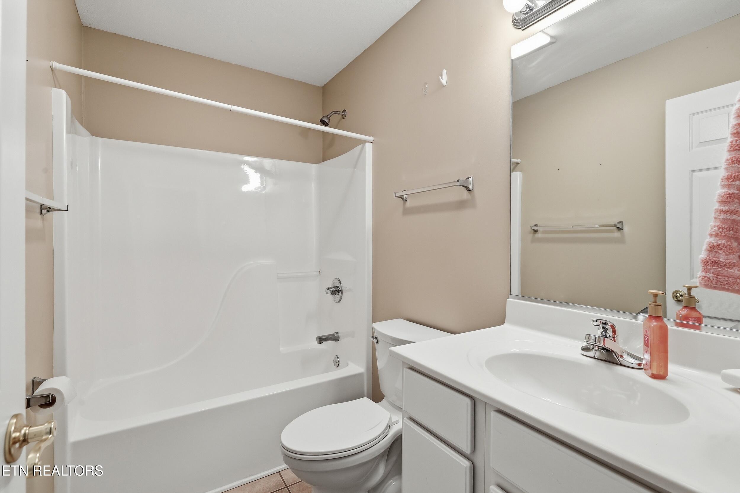 4609 Oak Meadow Way Knoxville TN 37918