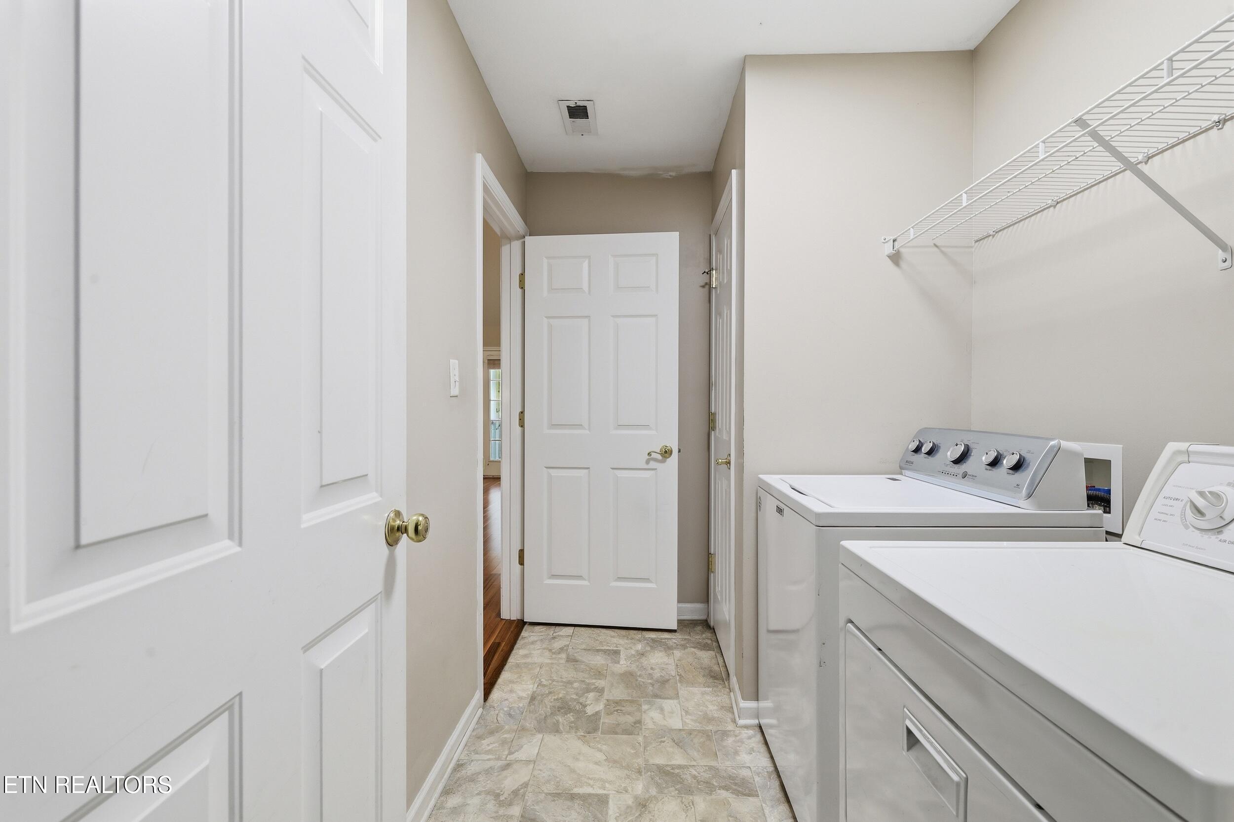 4609 Oak Meadow Way Knoxville TN 37918