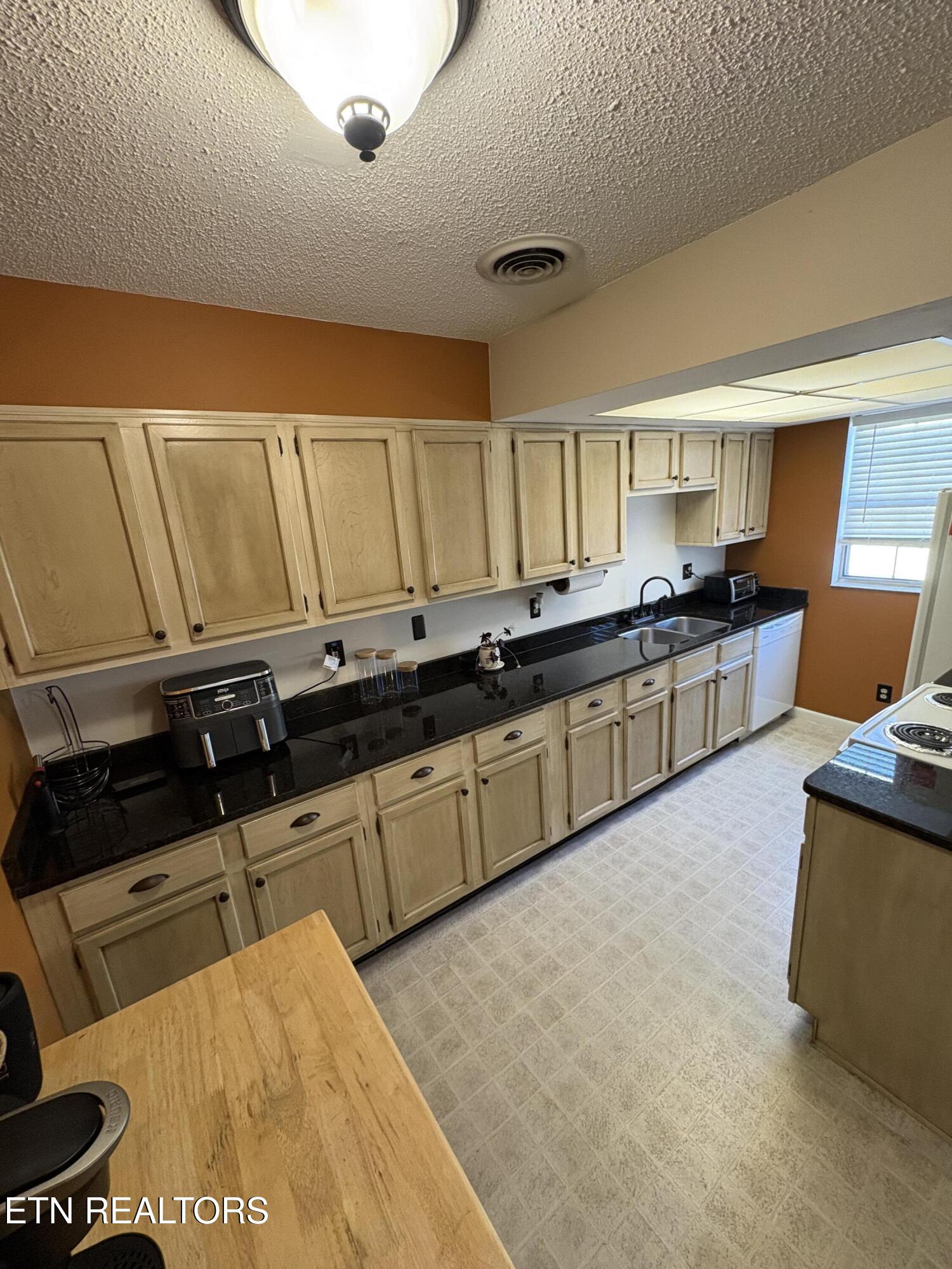 7914 Gleason Knoxville TN 37919