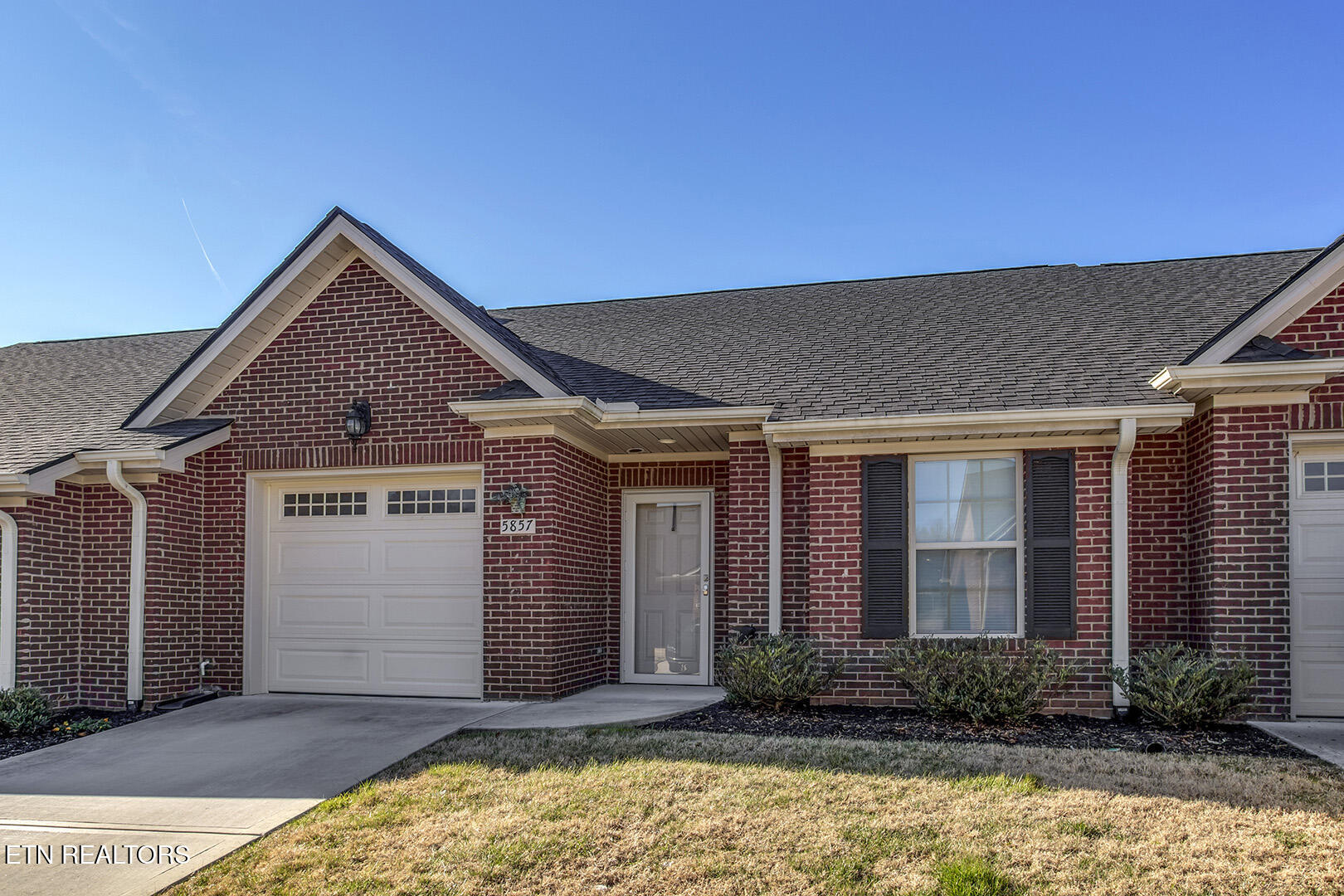 5857 Trestle Way Knoxville TN 37918
