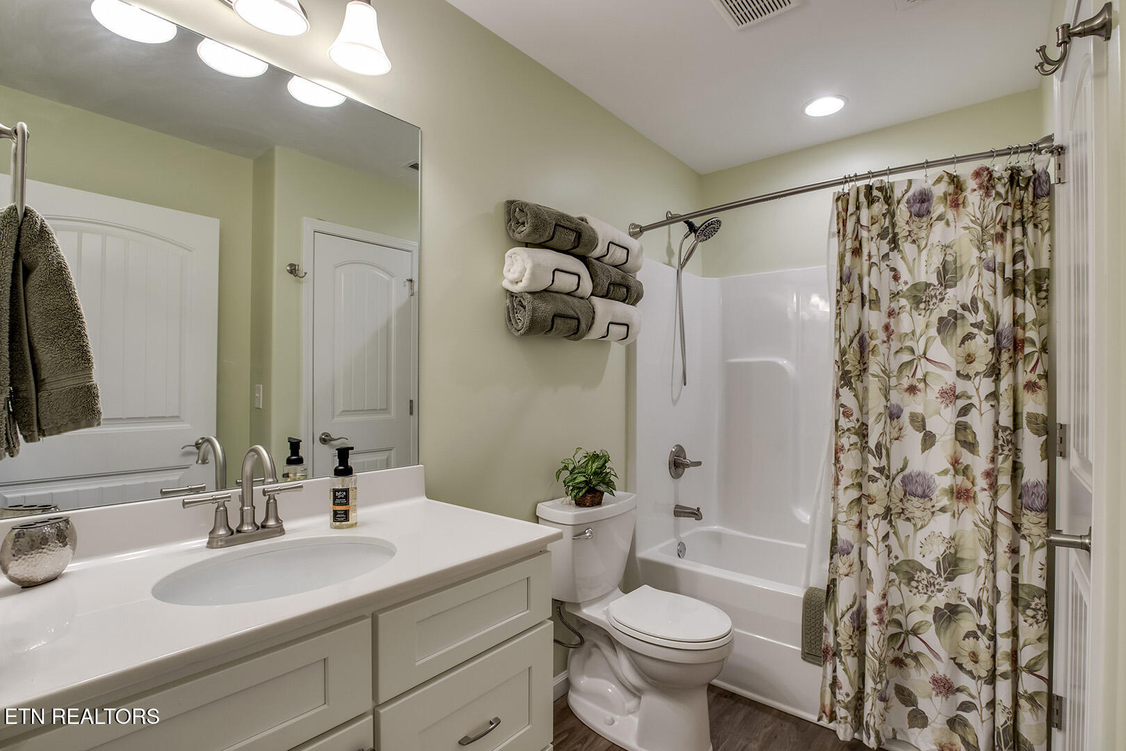 5857 Trestle Way Knoxville TN 37918