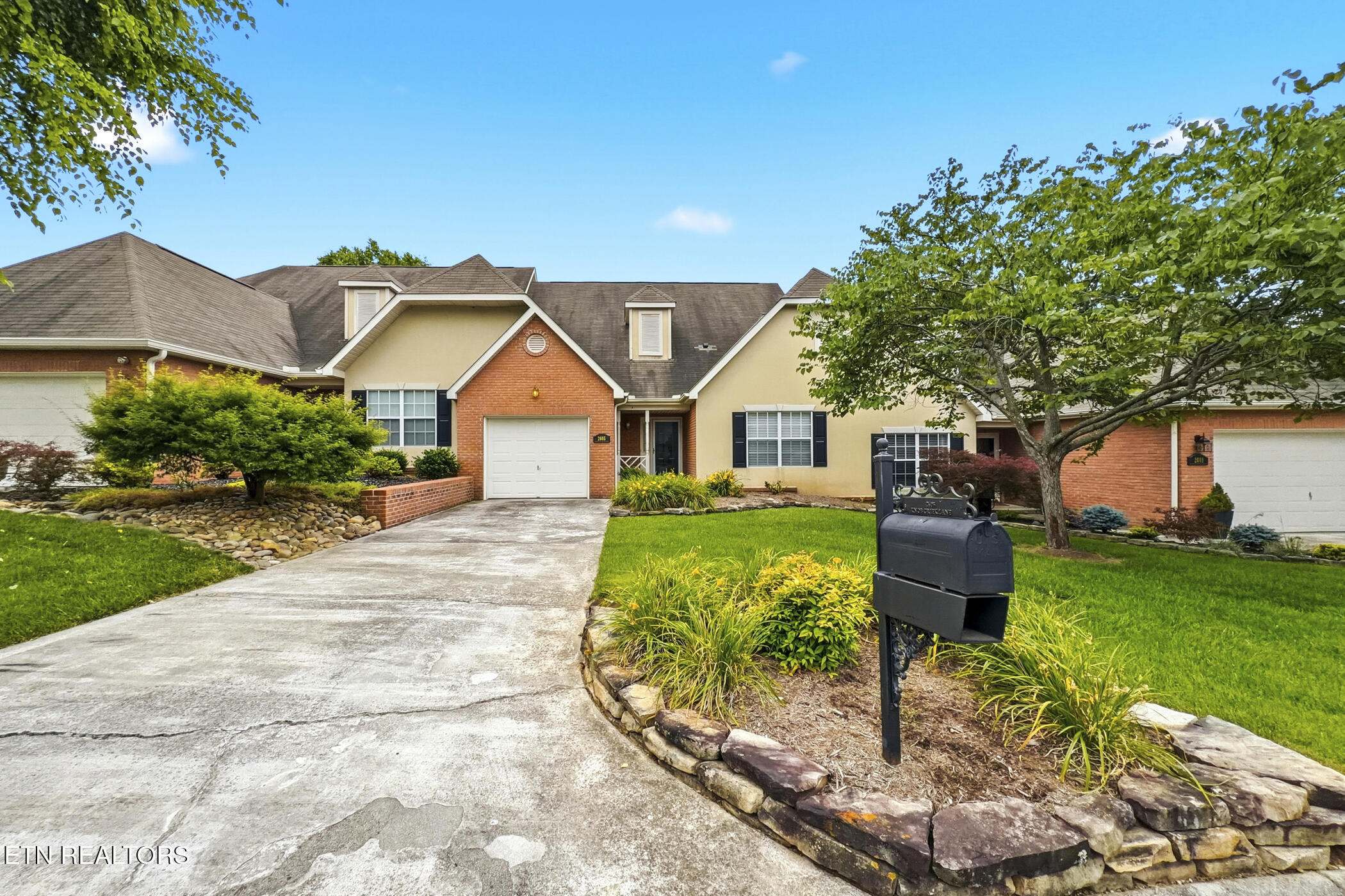 2605 Knob Creek Lane Knoxville TN 37912