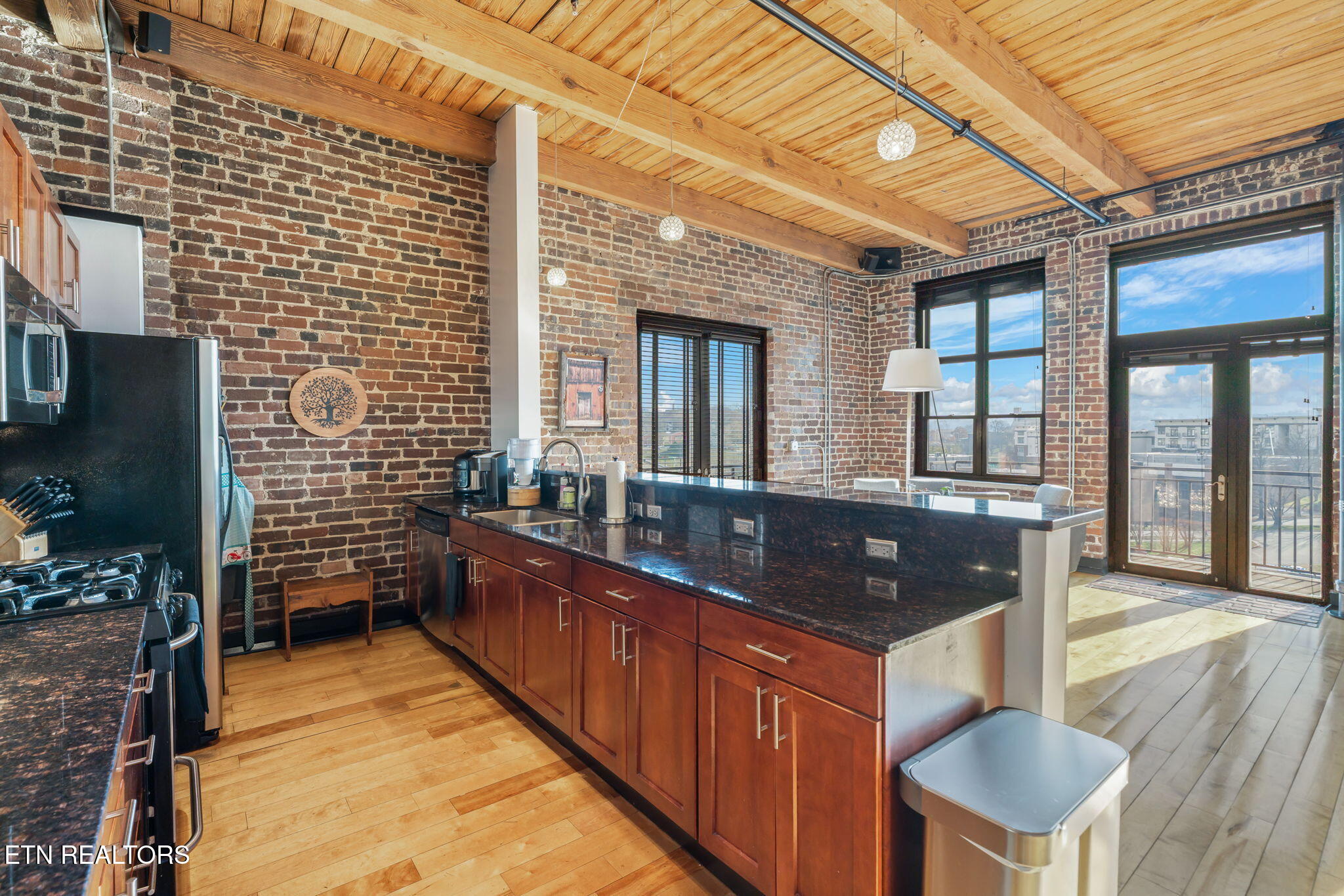 220 W Jackson Avenue Knoxville TN 37902