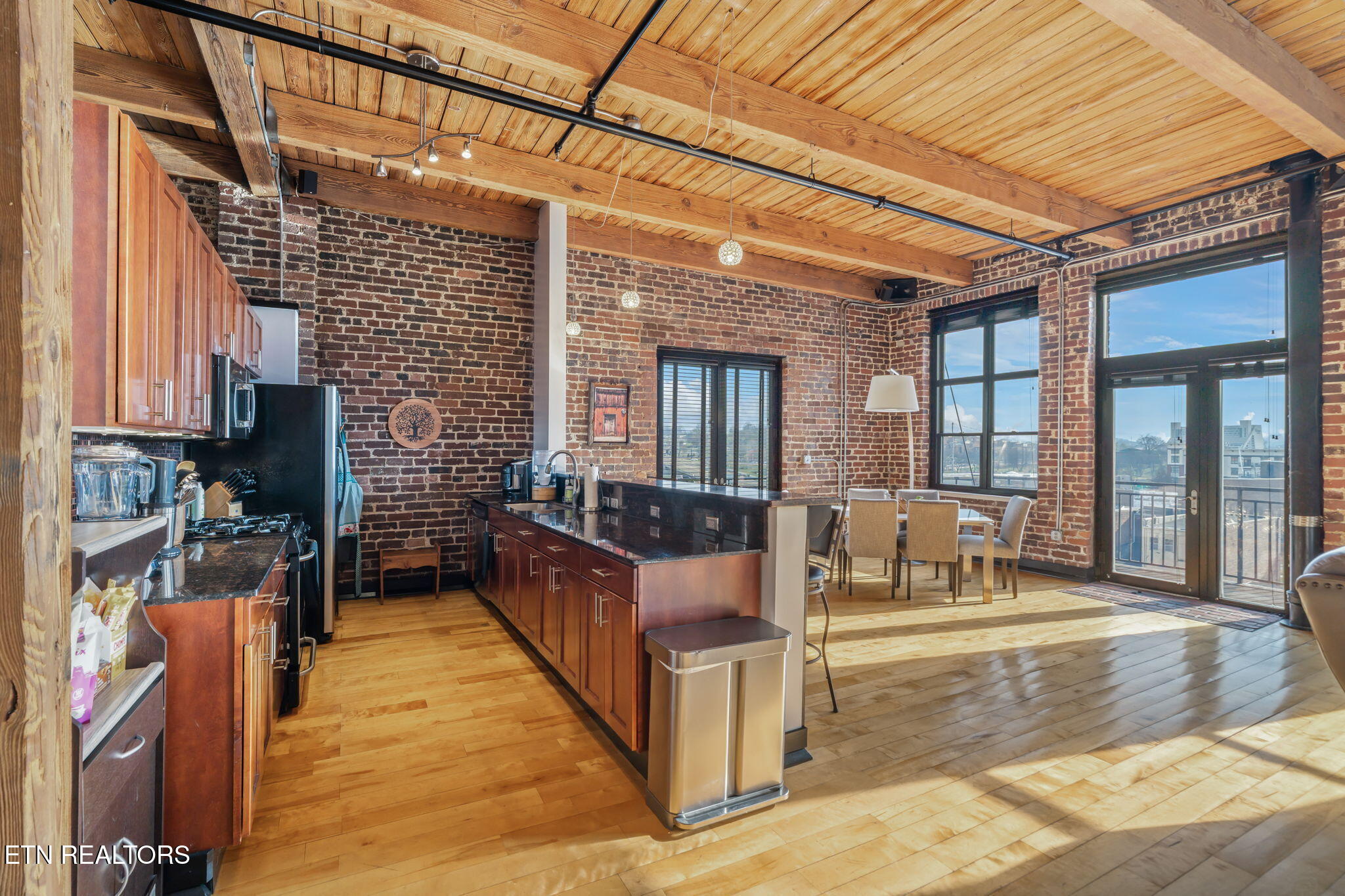 220 W Jackson Avenue Knoxville TN 37902