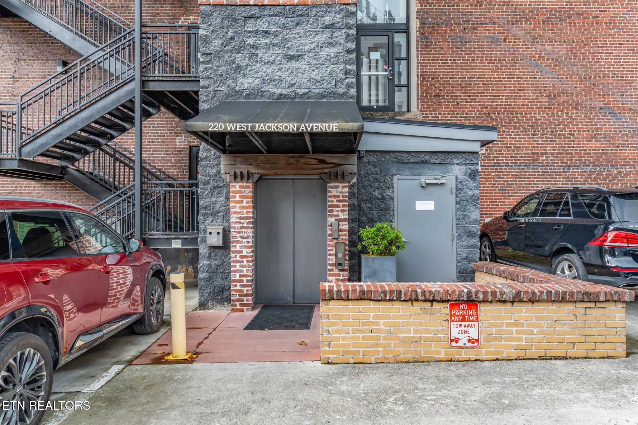 220 W Jackson Avenue Knoxville TN 37902