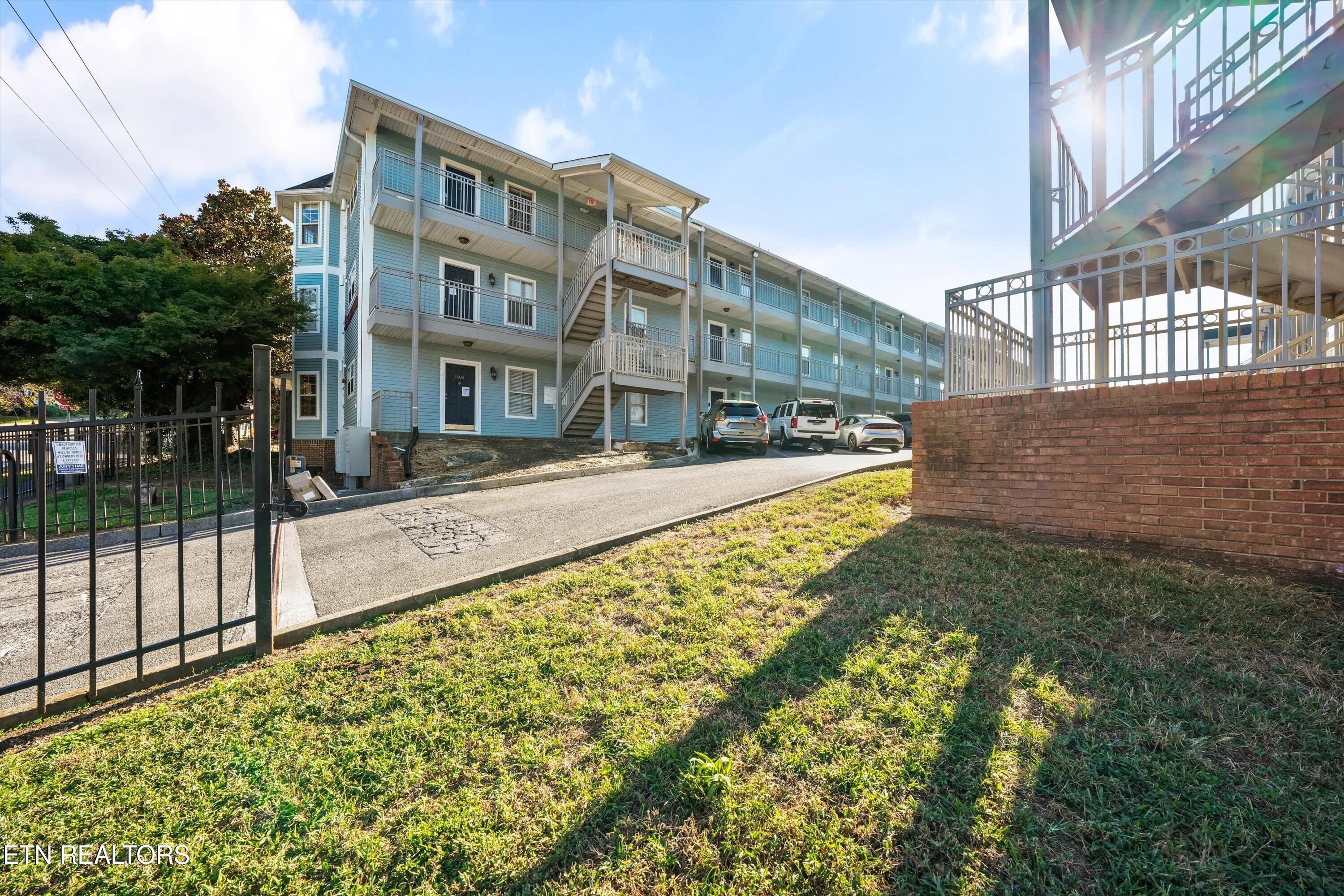 1628 Queen Anne Way Knoxville TN 37916