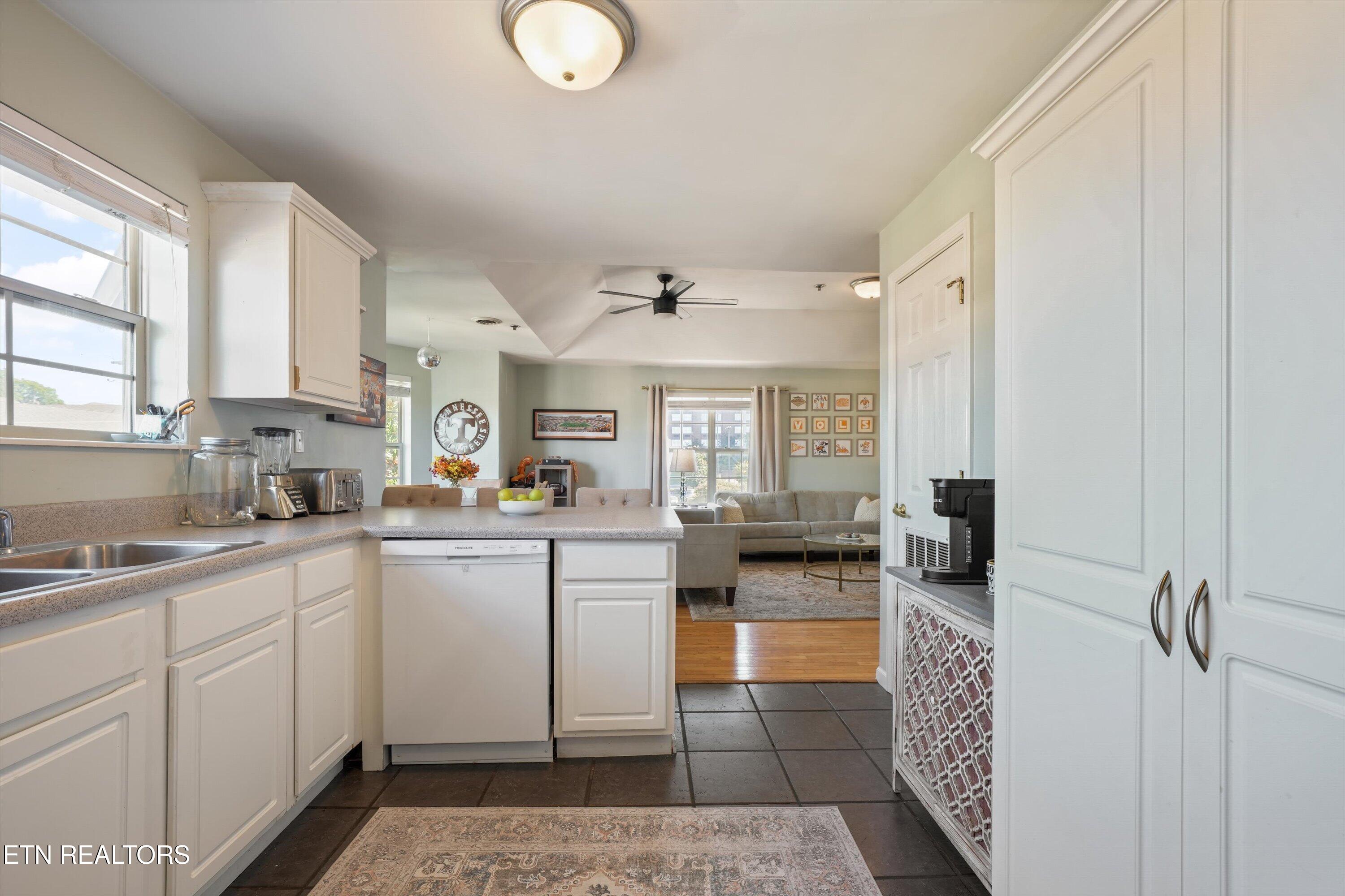 1628 Queen Anne Way Knoxville TN 37916