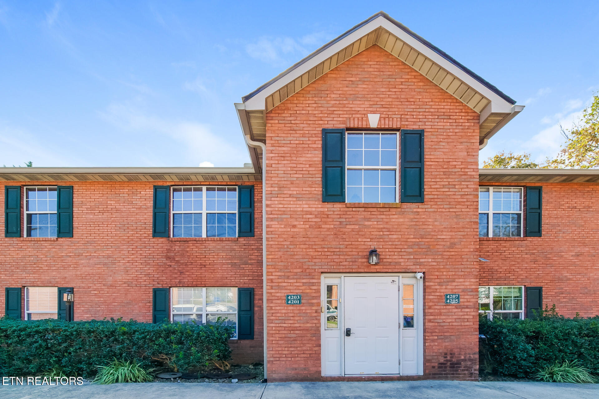 4207 Iona Way Knoxville TN 37912