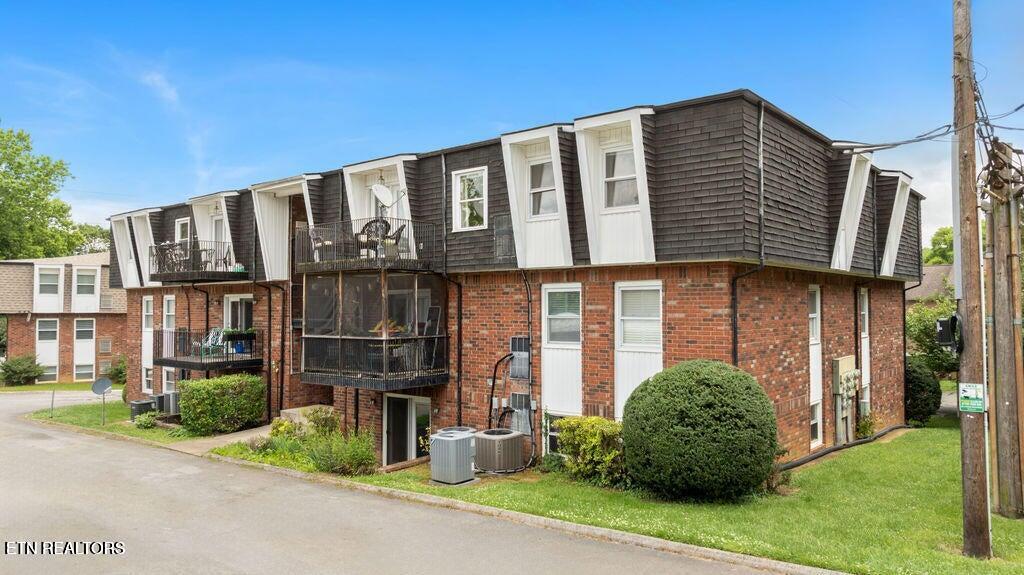 1625 Woodrow Drive Knoxville TN 37918