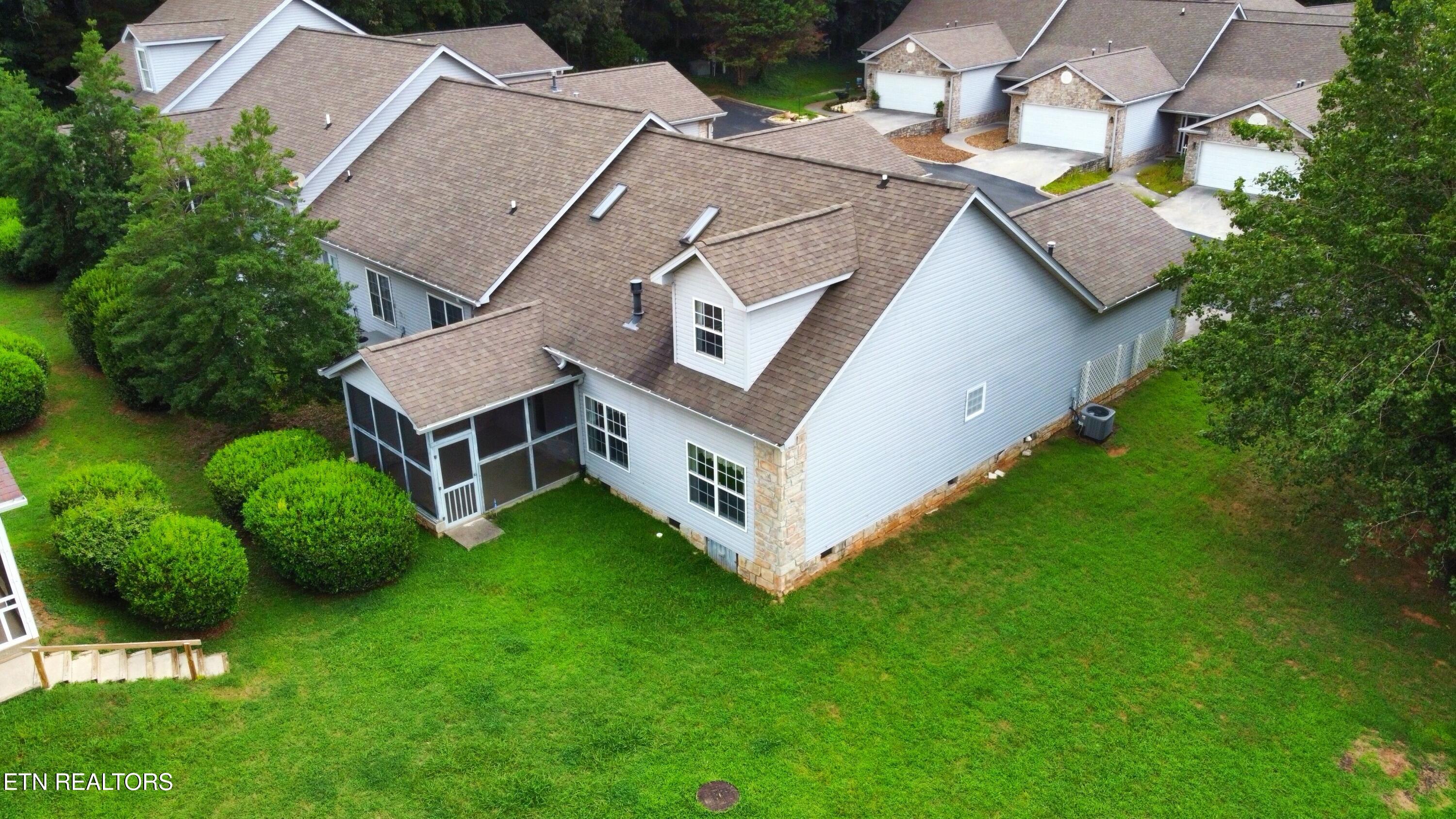 101 Pear Tree Lane Loudon TN 37774