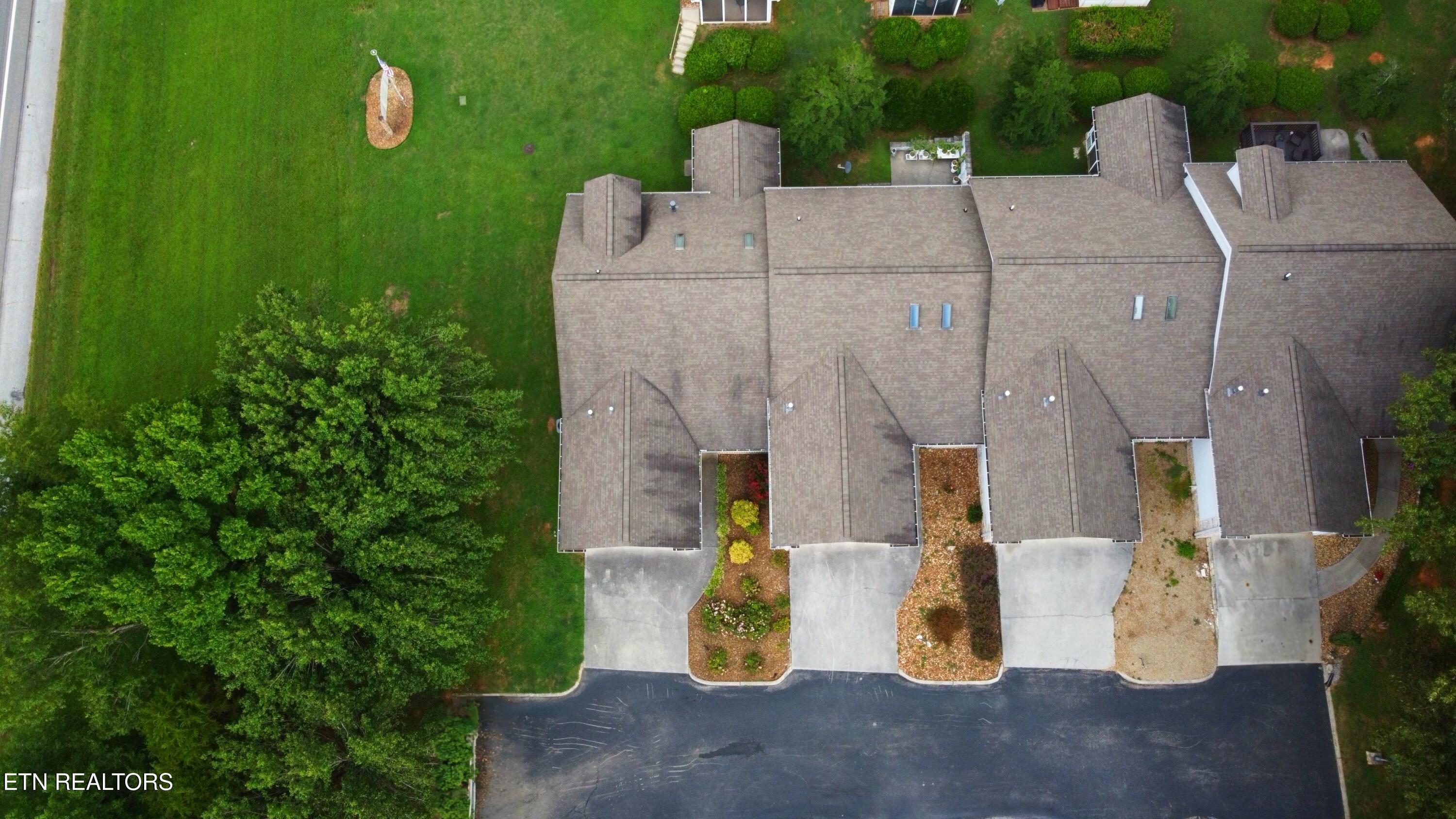 101 Pear Tree Lane Loudon TN 37774