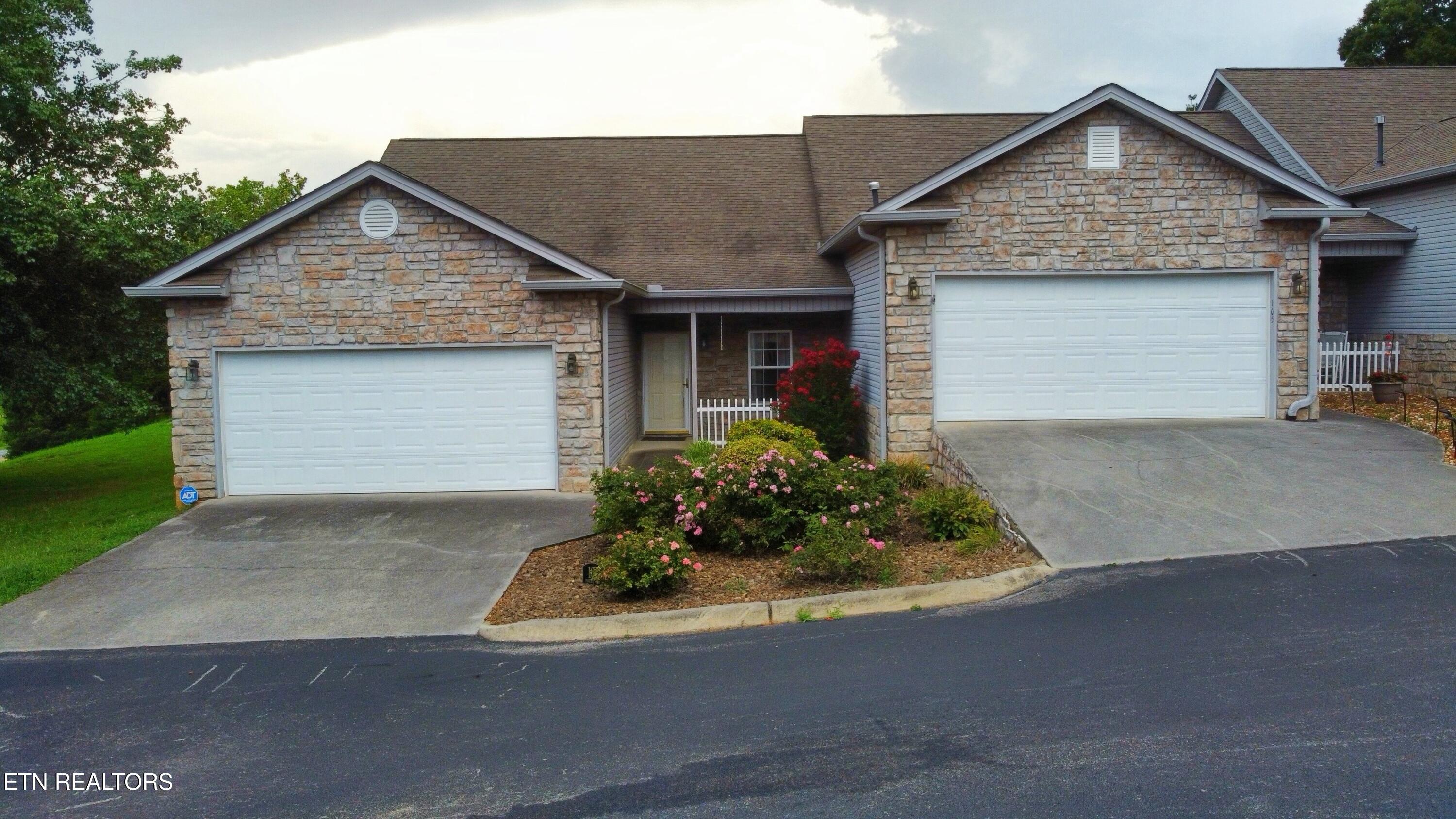 101 Pear Tree Lane Loudon TN 37774