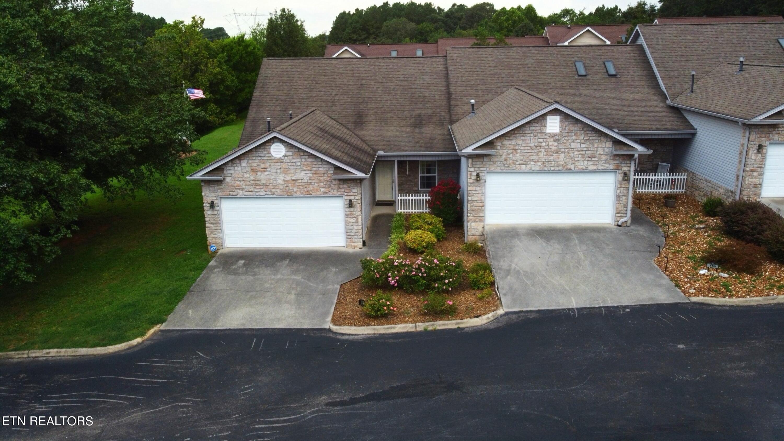 101 Pear Tree Lane Loudon TN 37774