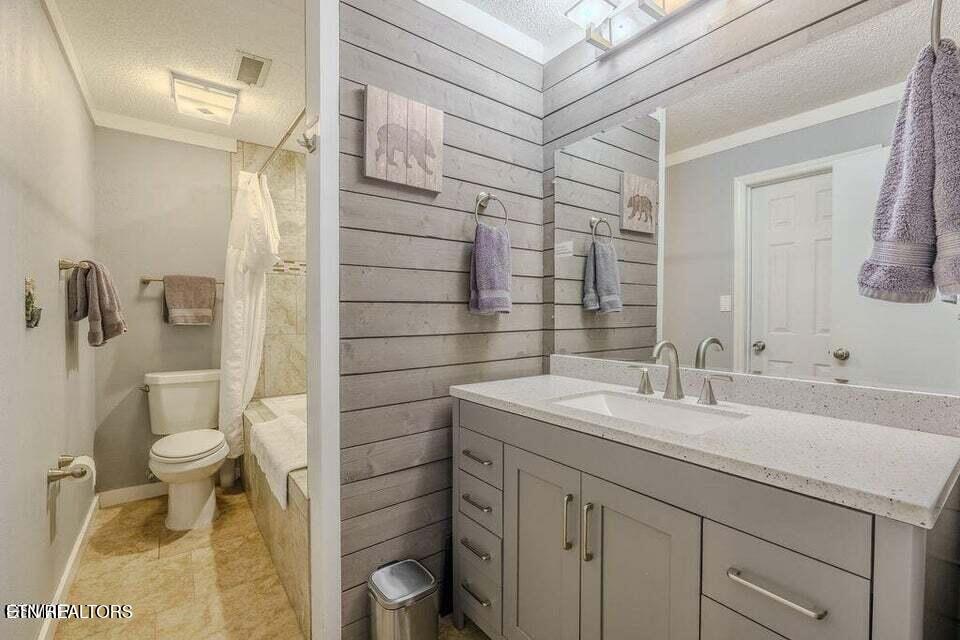 429 Deer Path Lane Gatlinburg TN 37738