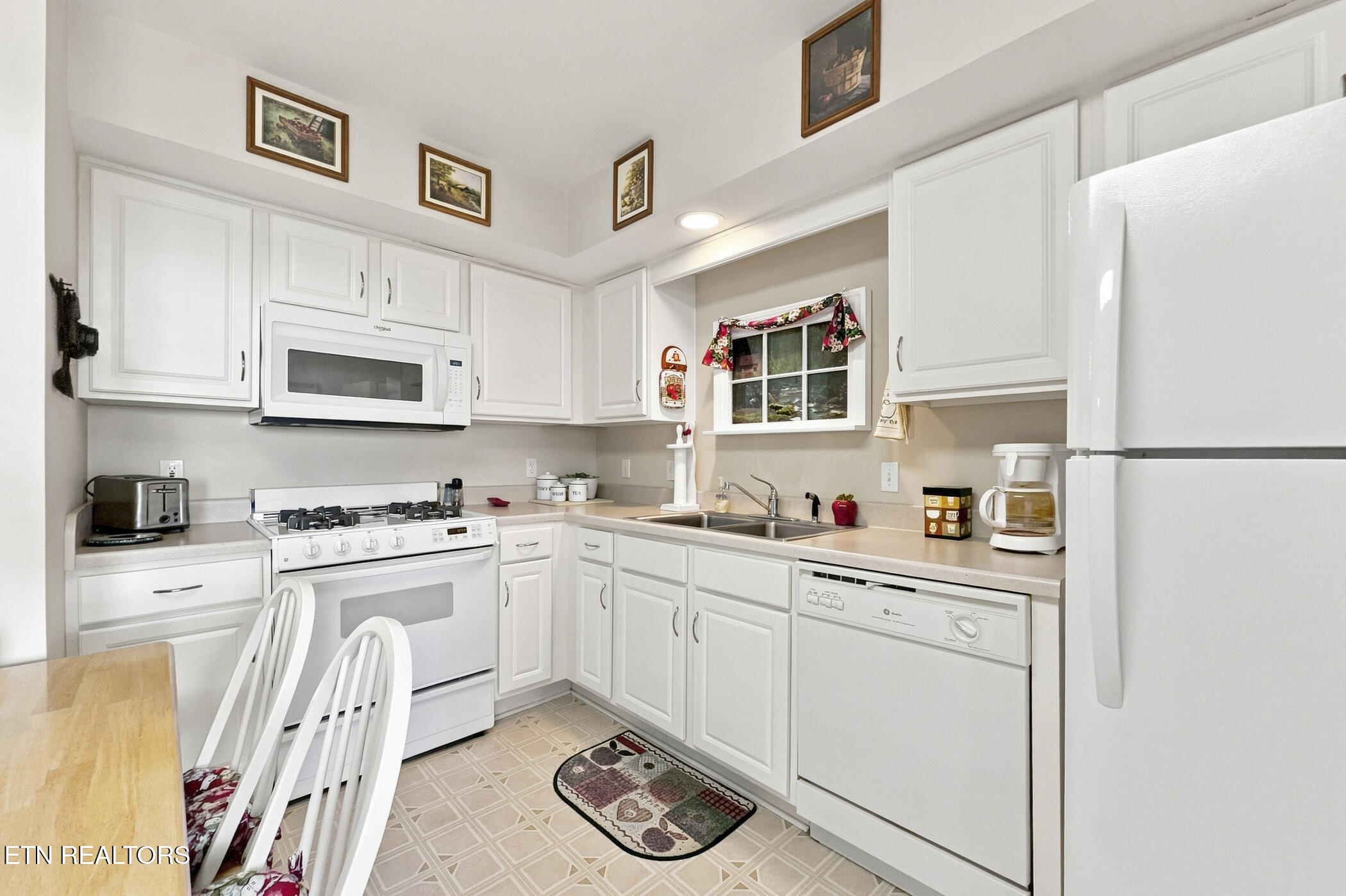 533 Orchard Valley Way Sevierville TN 37862
