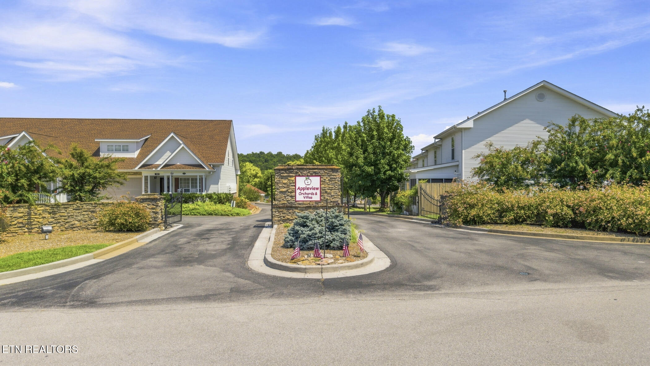 533 Orchard Valley Way Sevierville TN 37862
