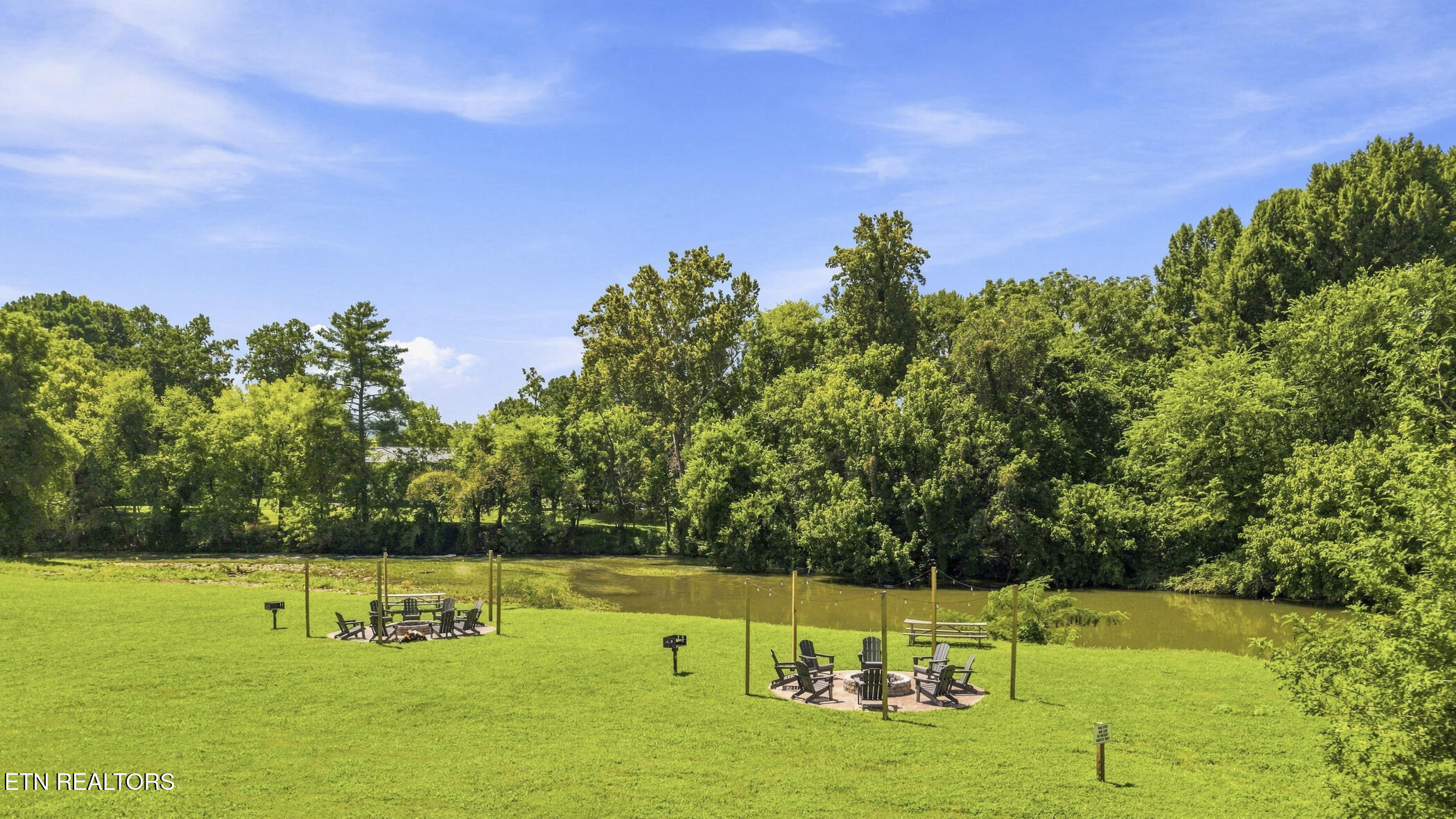 533 Orchard Valley Way Sevierville TN 37862