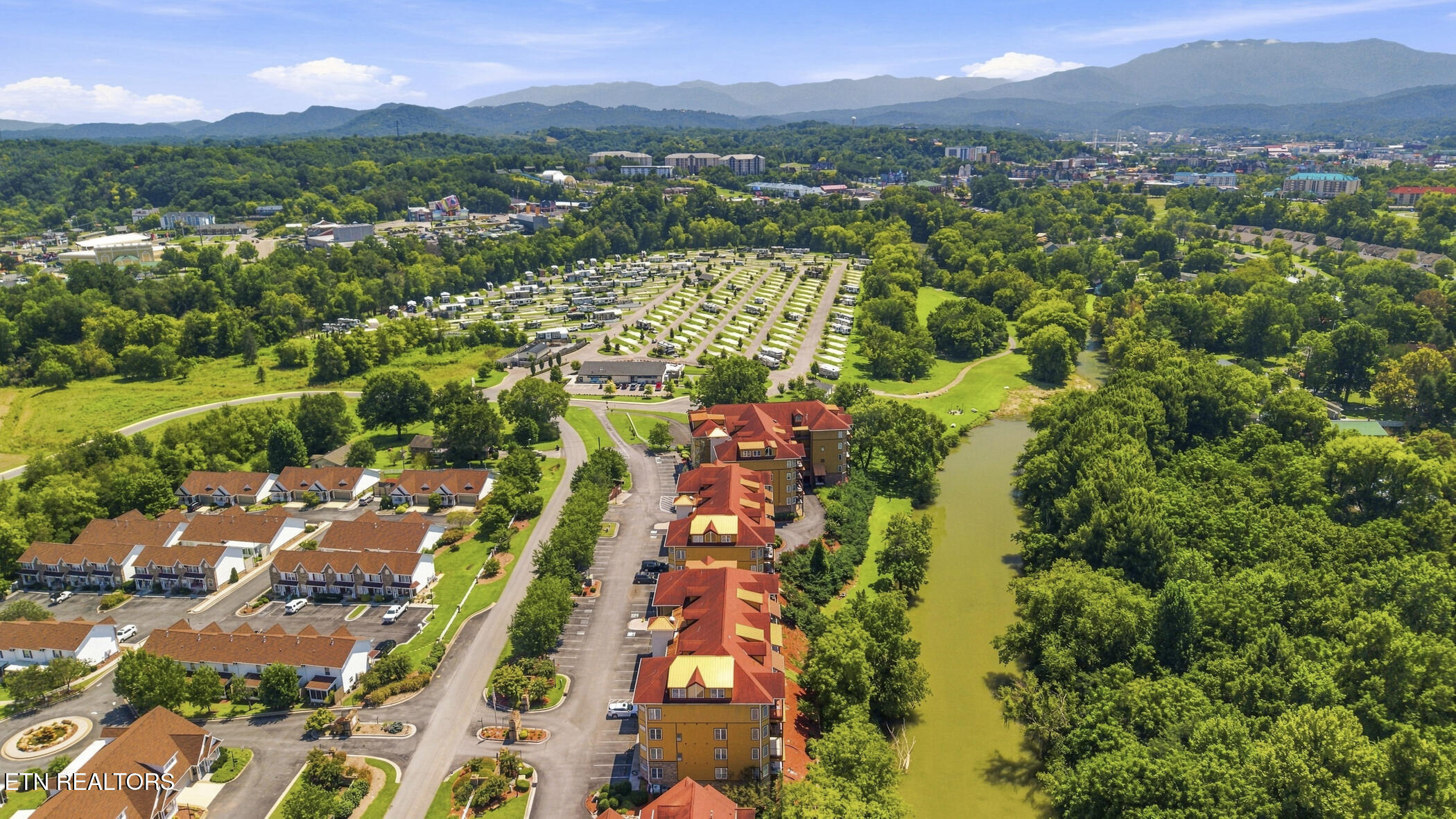 533 Orchard Valley Way Sevierville TN 37862