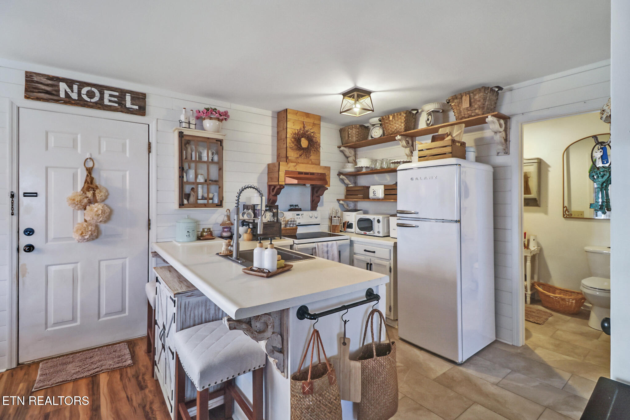 365 Moytoy Road Crab Orchard TN 37723