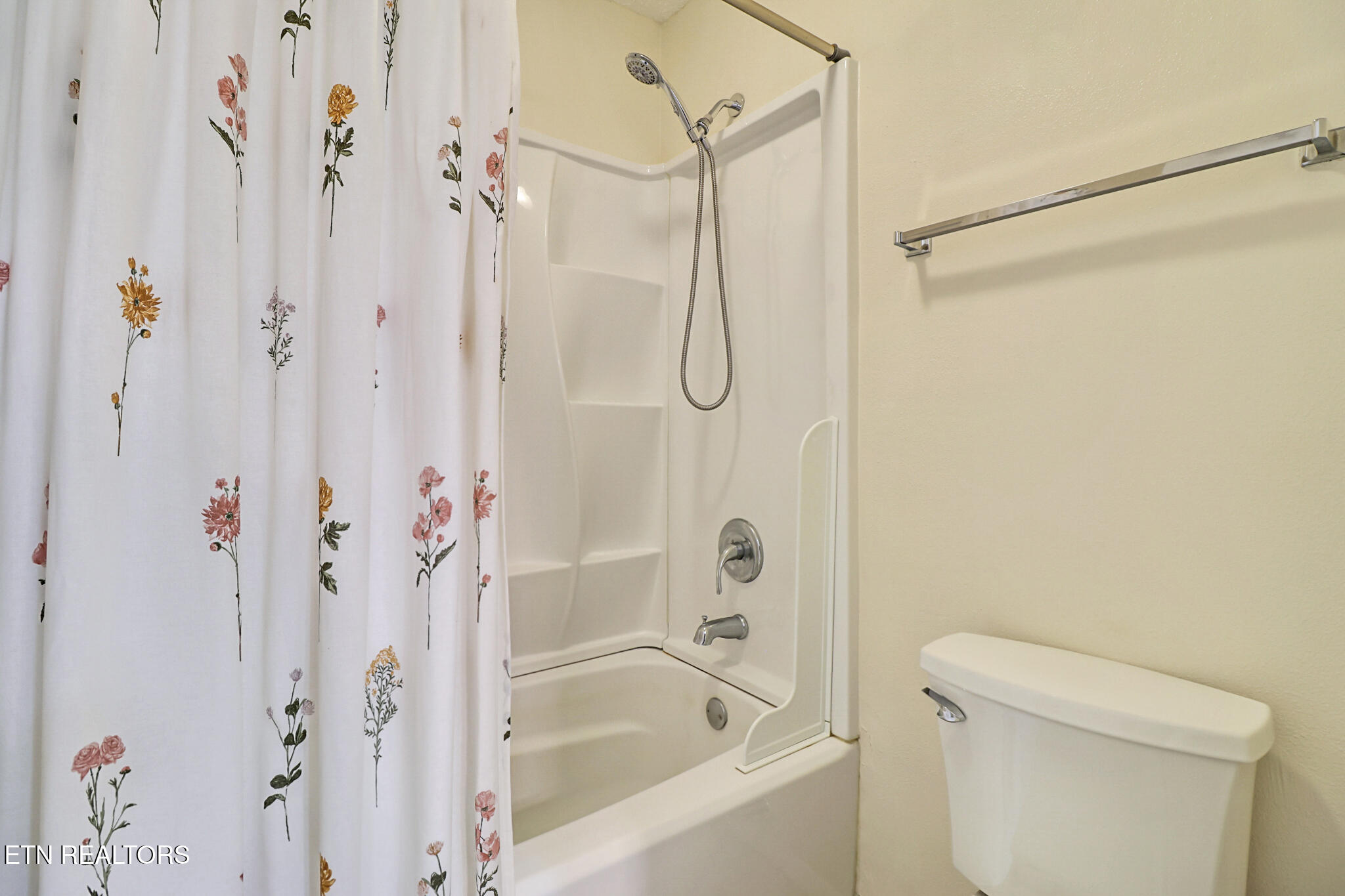 36 Lakeshore Terrace Crossville TN 38558