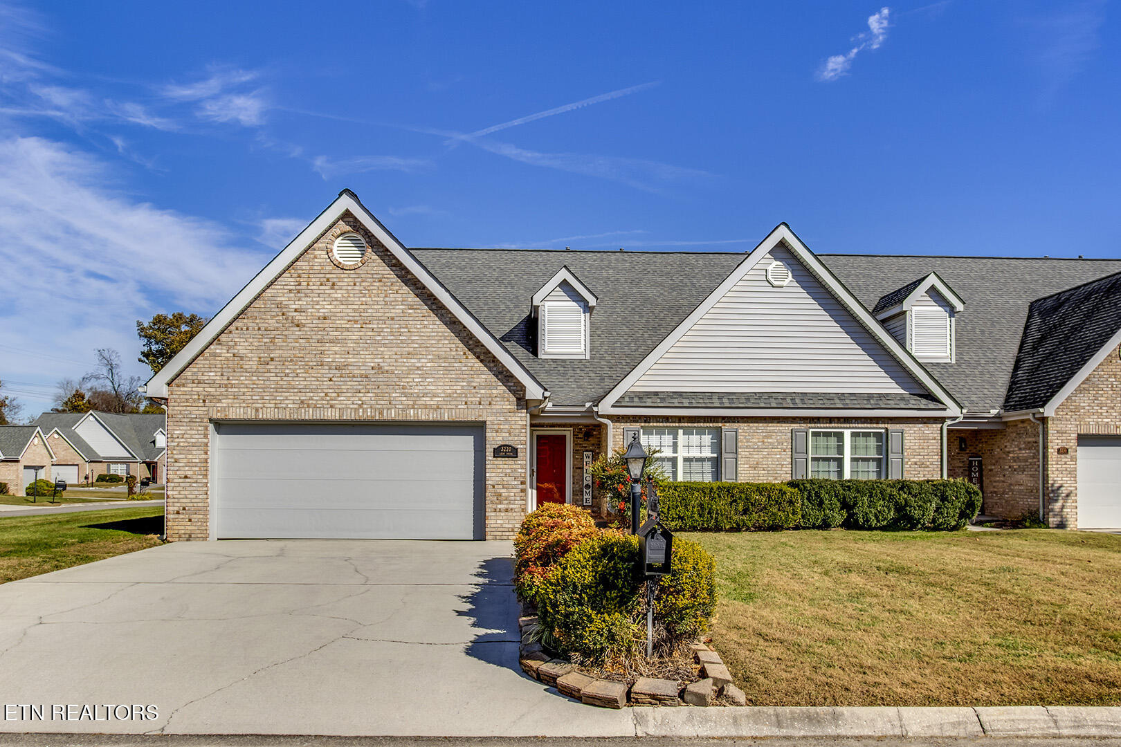 3220 Lightspring Lane Knoxville TN 37917