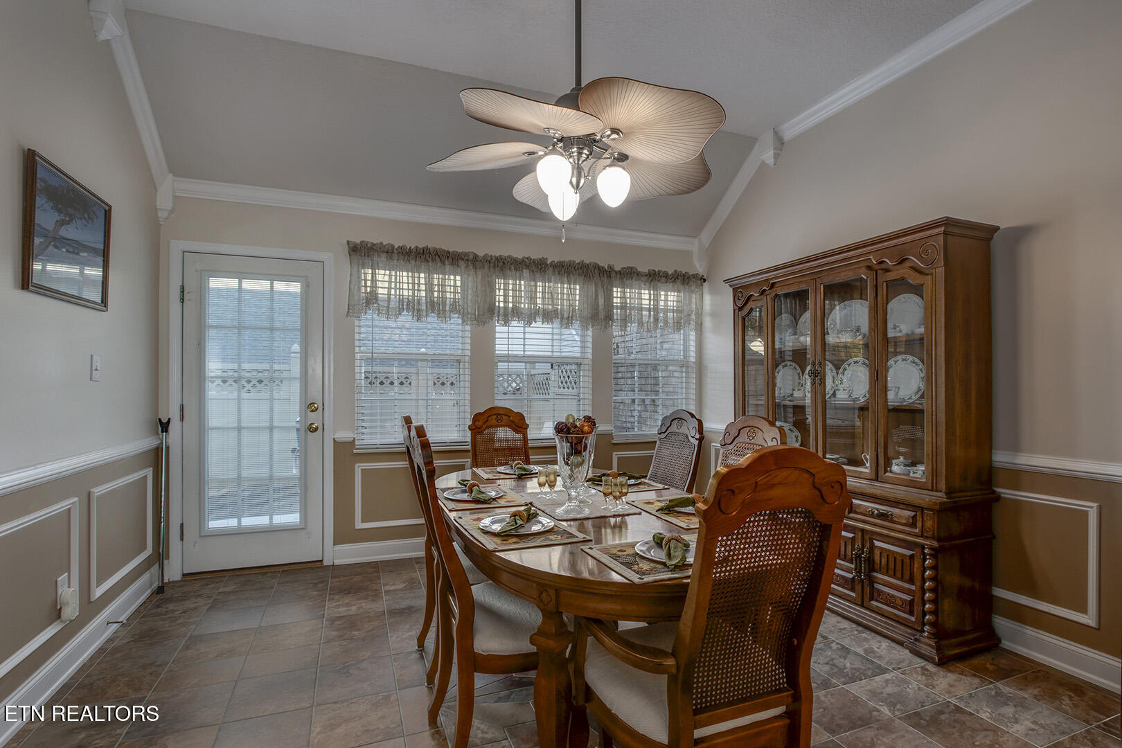 3220 Lightspring Lane Knoxville TN 37917