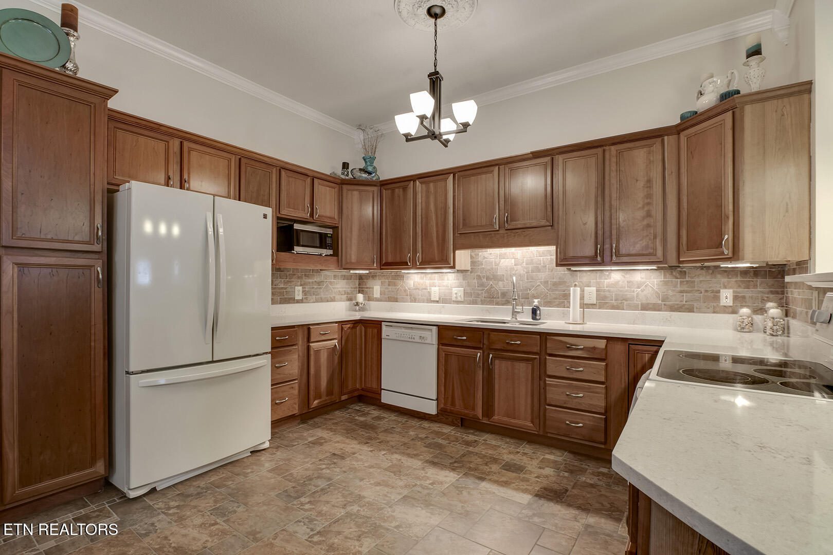3220 Lightspring Lane Knoxville TN 37917