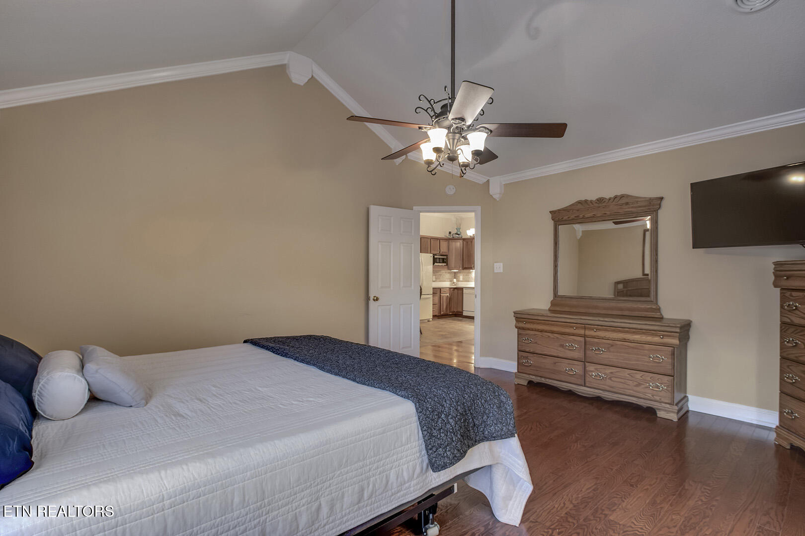 3220 Lightspring Lane Knoxville TN 37917