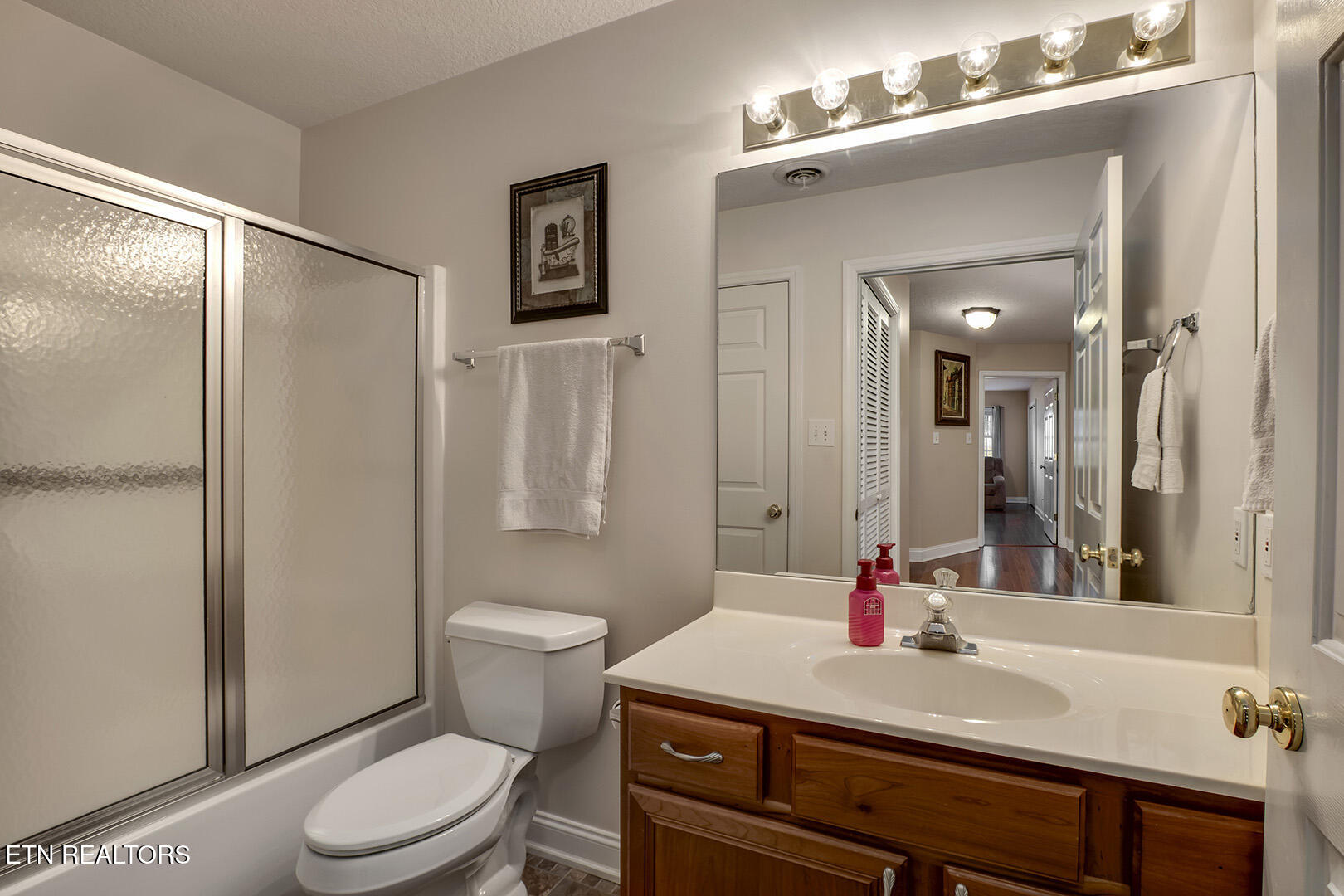 3220 Lightspring Lane Knoxville TN 37917