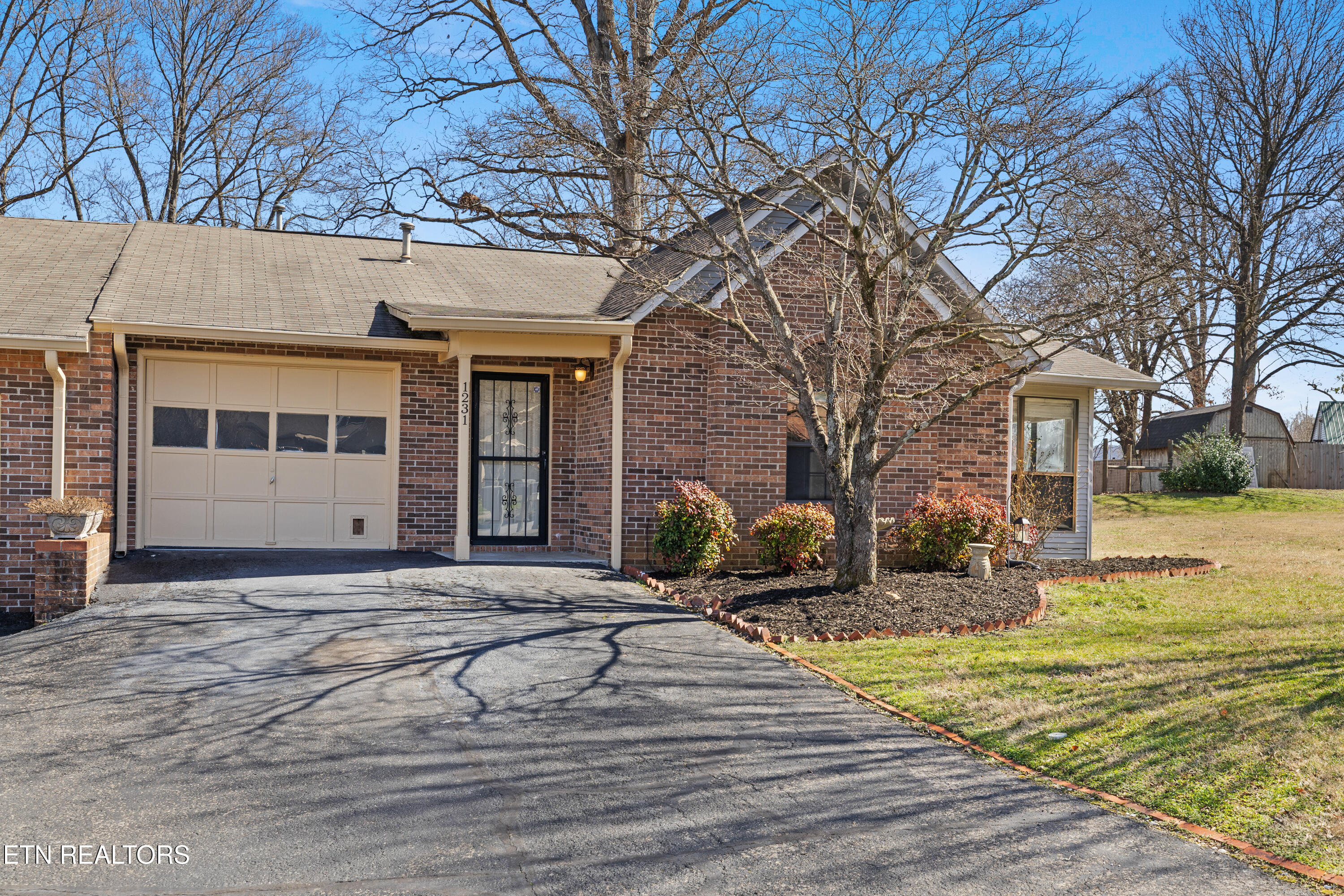 1231 Karina Circle Maryville TN 37804