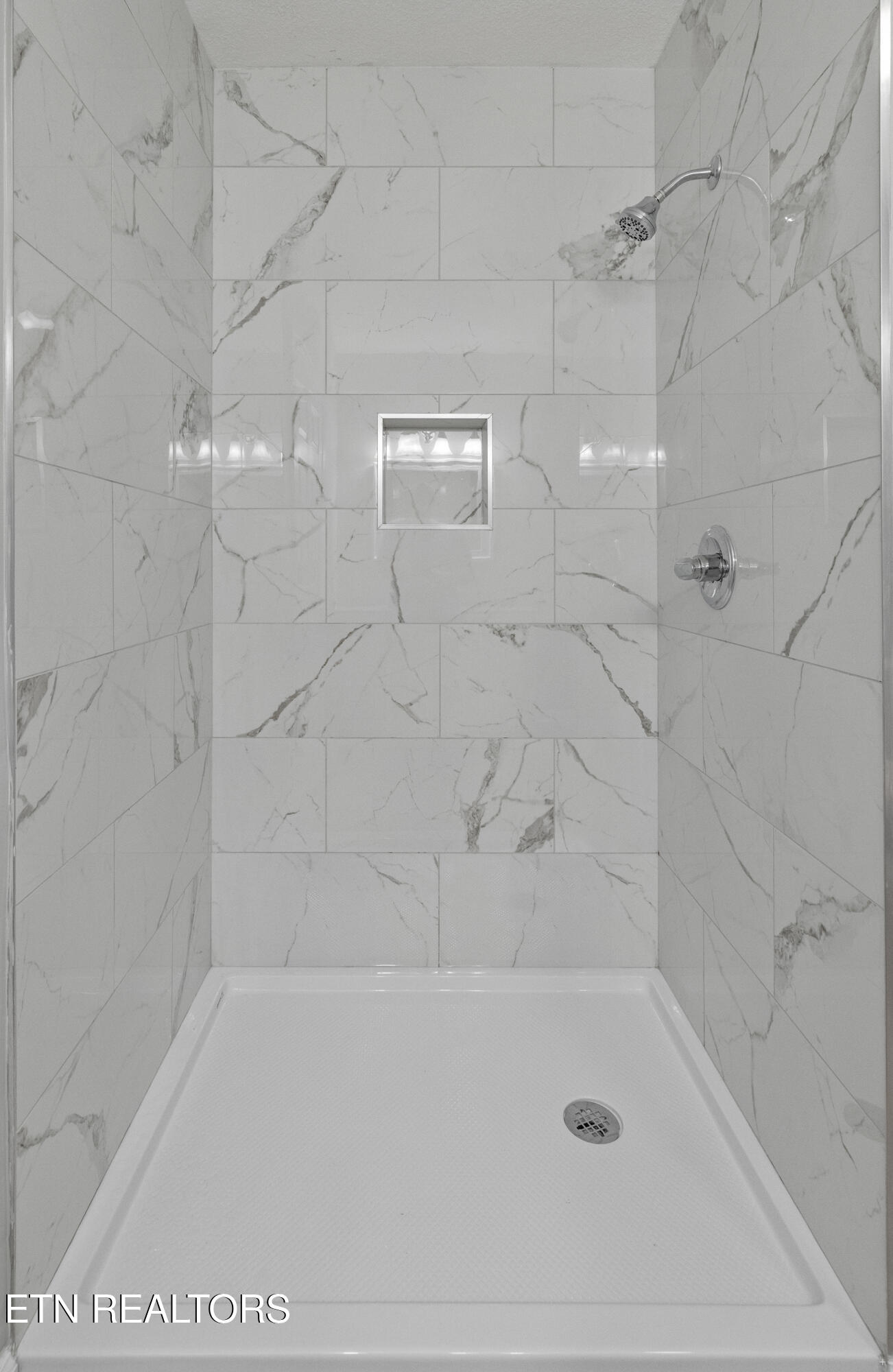 1231 Karina Circle Maryville TN 37804