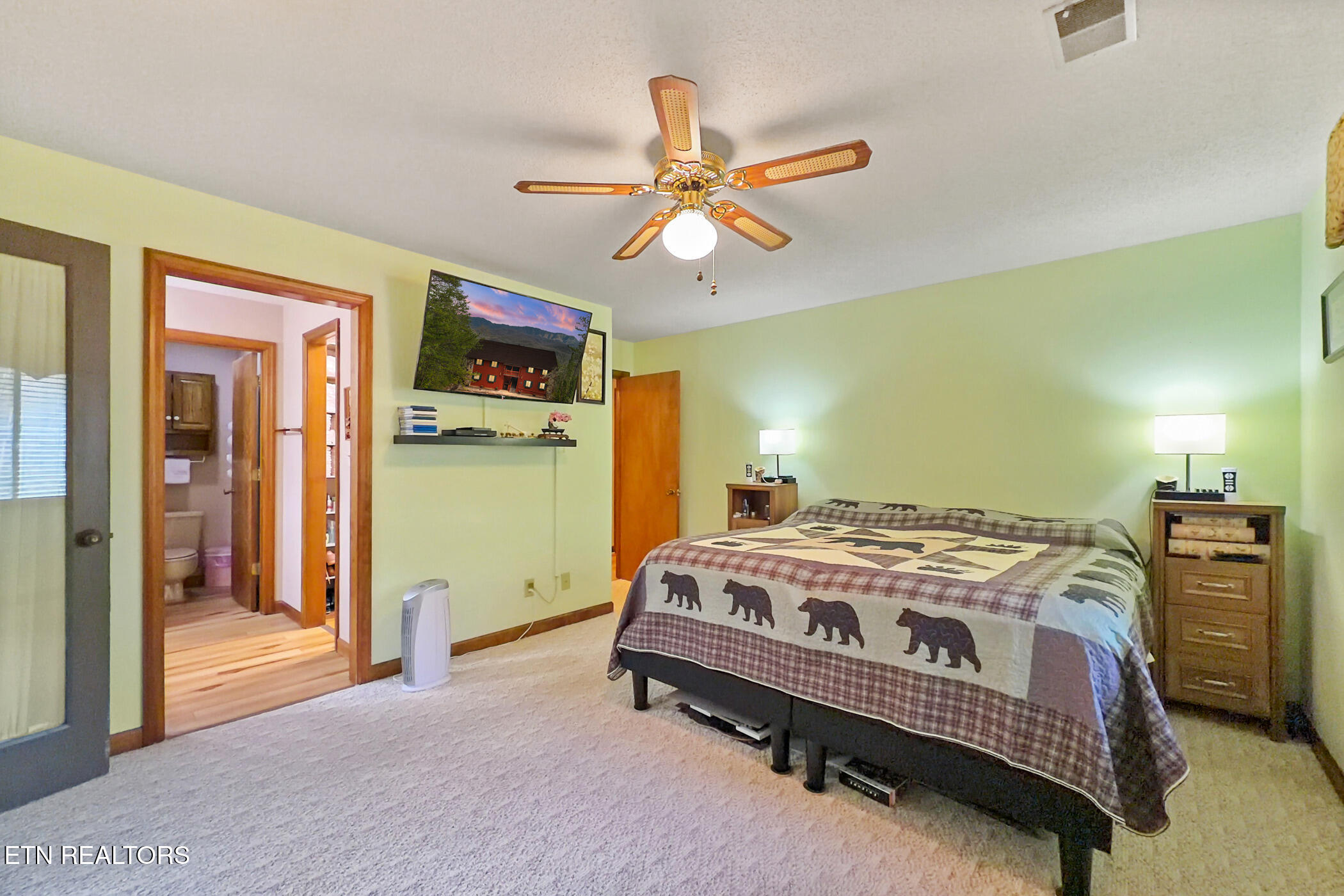 429 Deer Path Lane Gatlinburg TN 37738