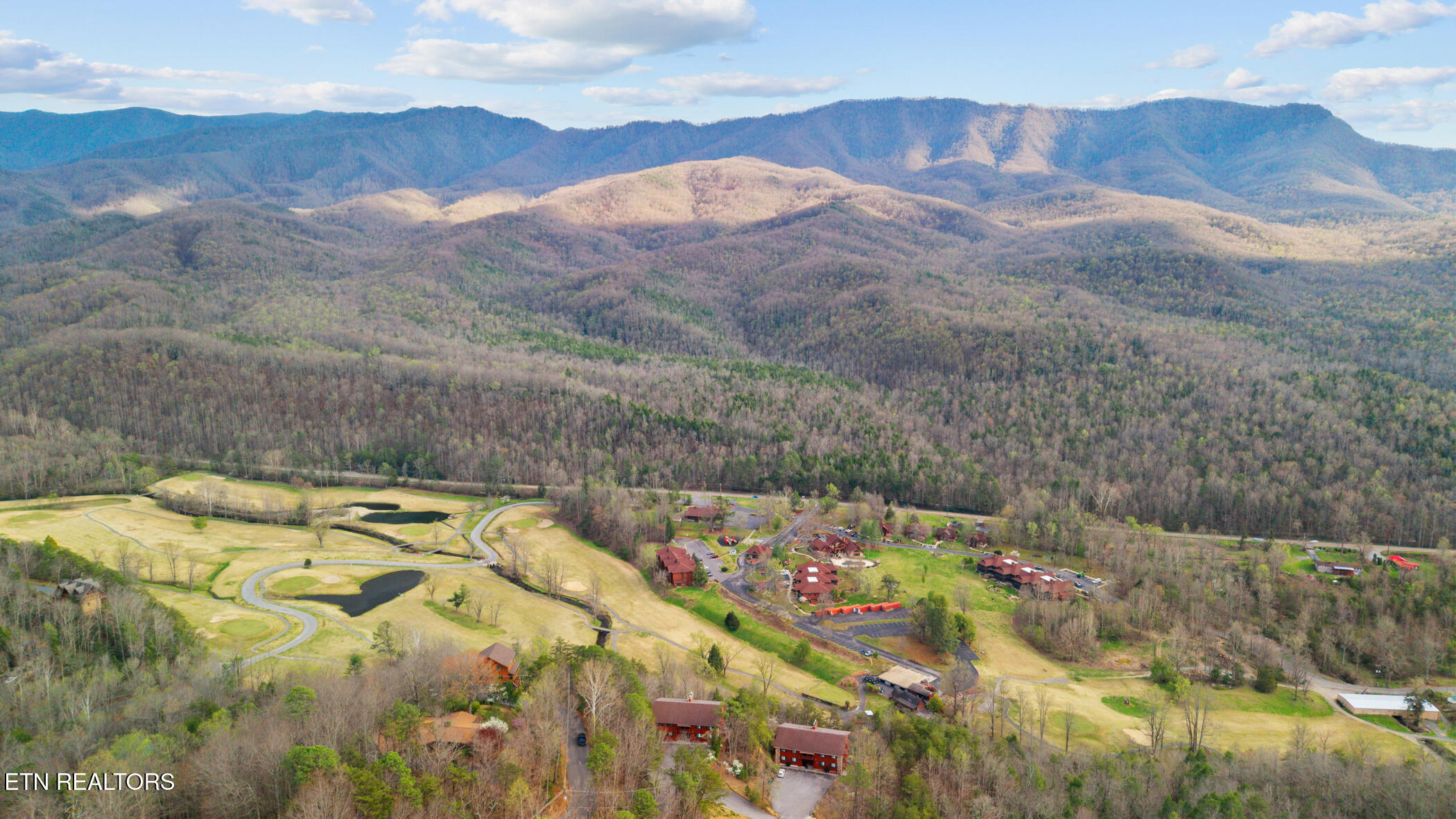 429 Deer Path Lane Gatlinburg TN 37738