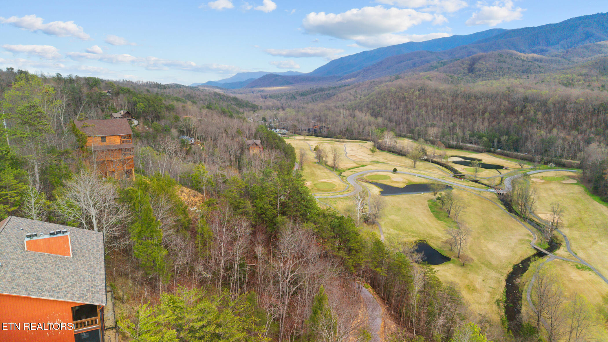 429 Deer Path Lane Gatlinburg TN 37738