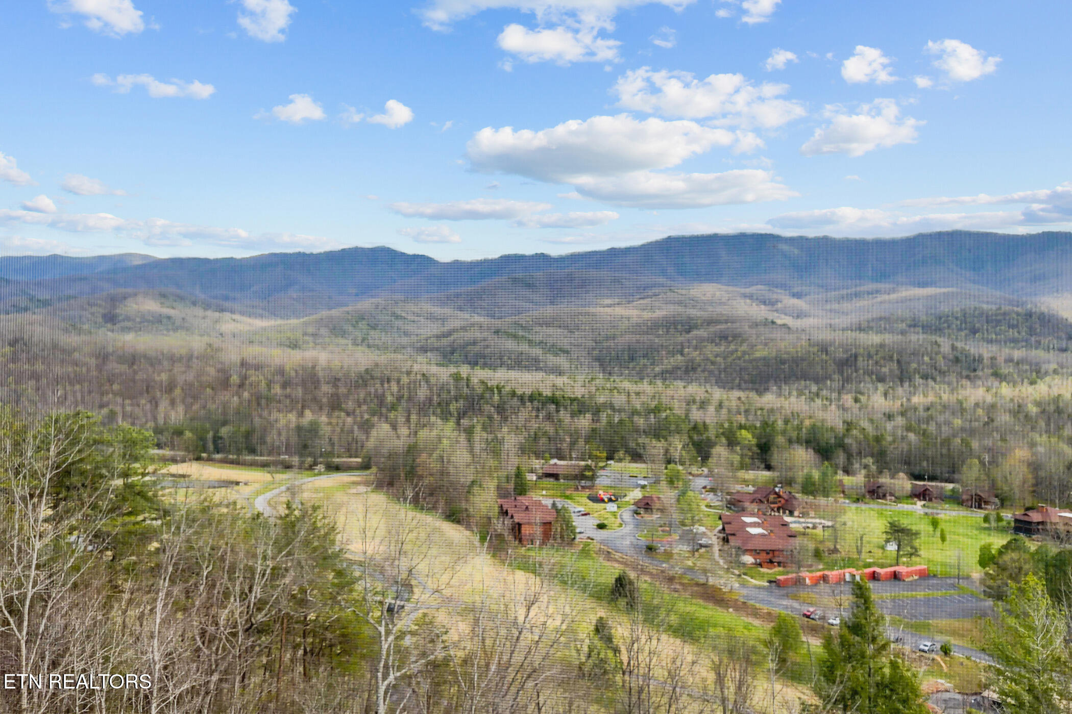 429 Deer Path Lane Gatlinburg TN 37738