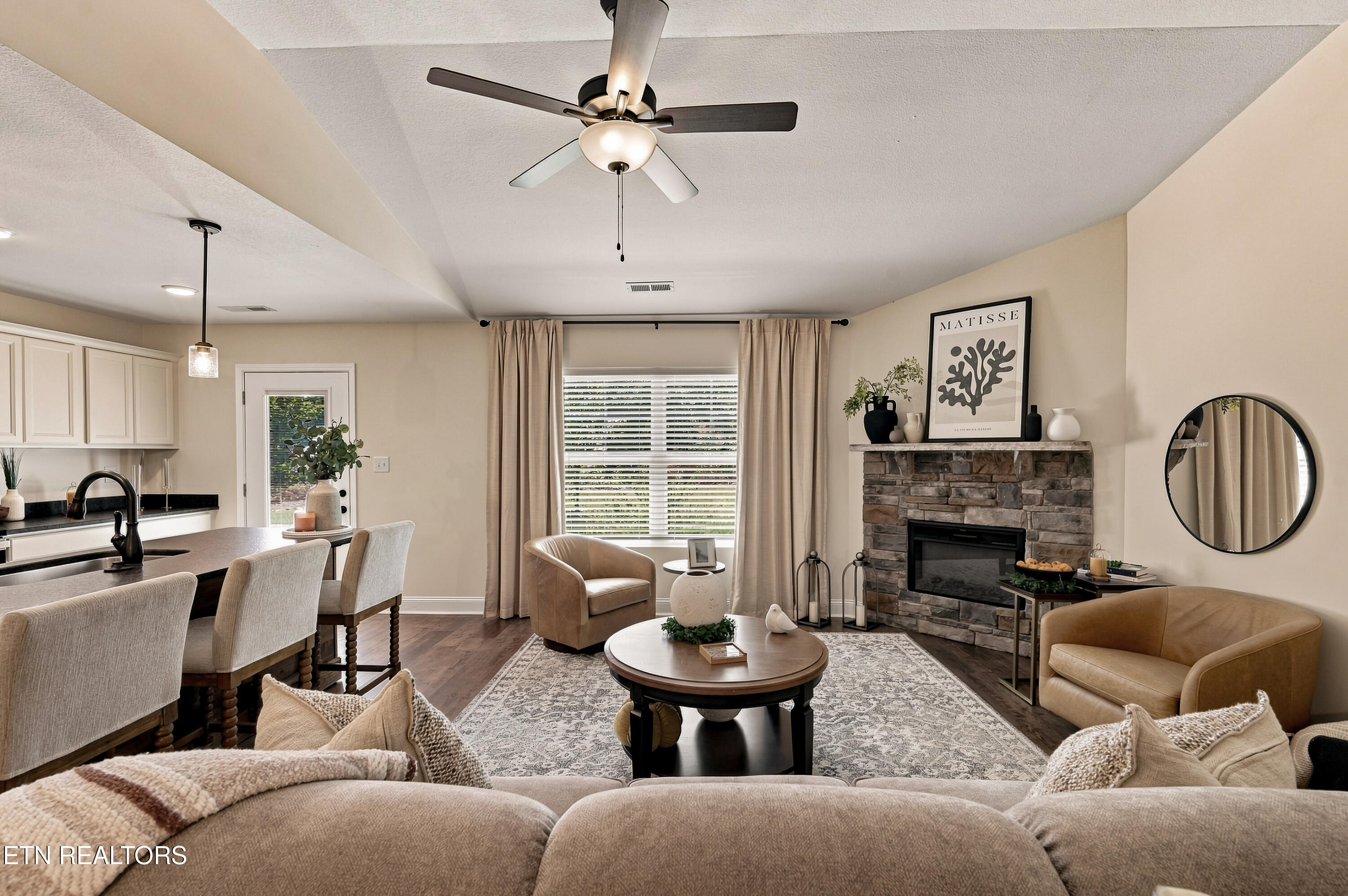 626 Snowflower Circle Pigeon Forge TN 37863
