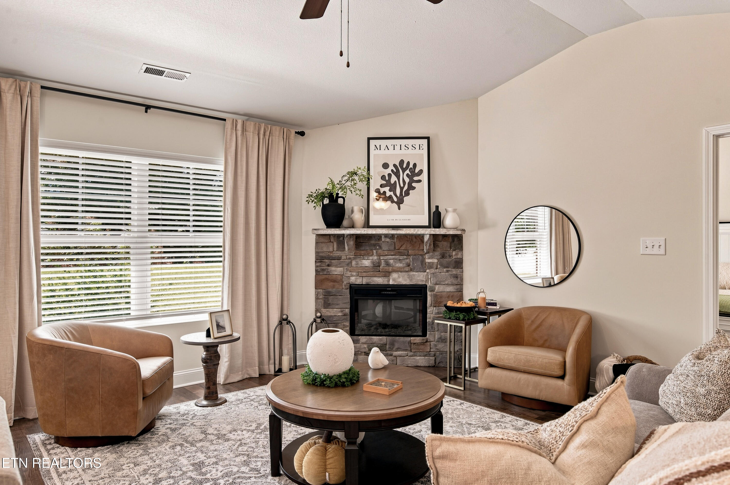 626 Snowflower Circle Pigeon Forge TN 37863