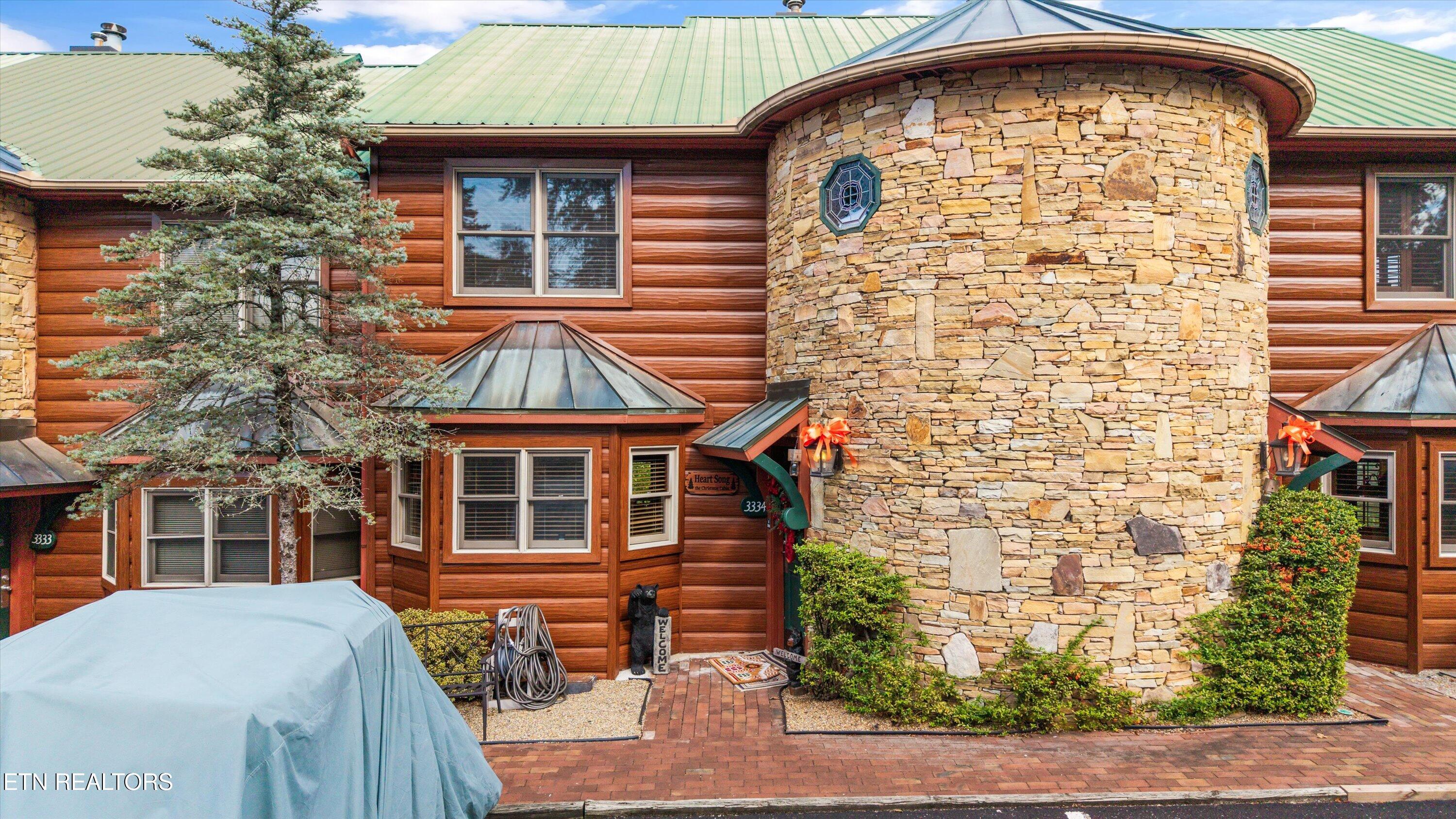 2044 Hickory Ridge Way Sevierville TN 37862