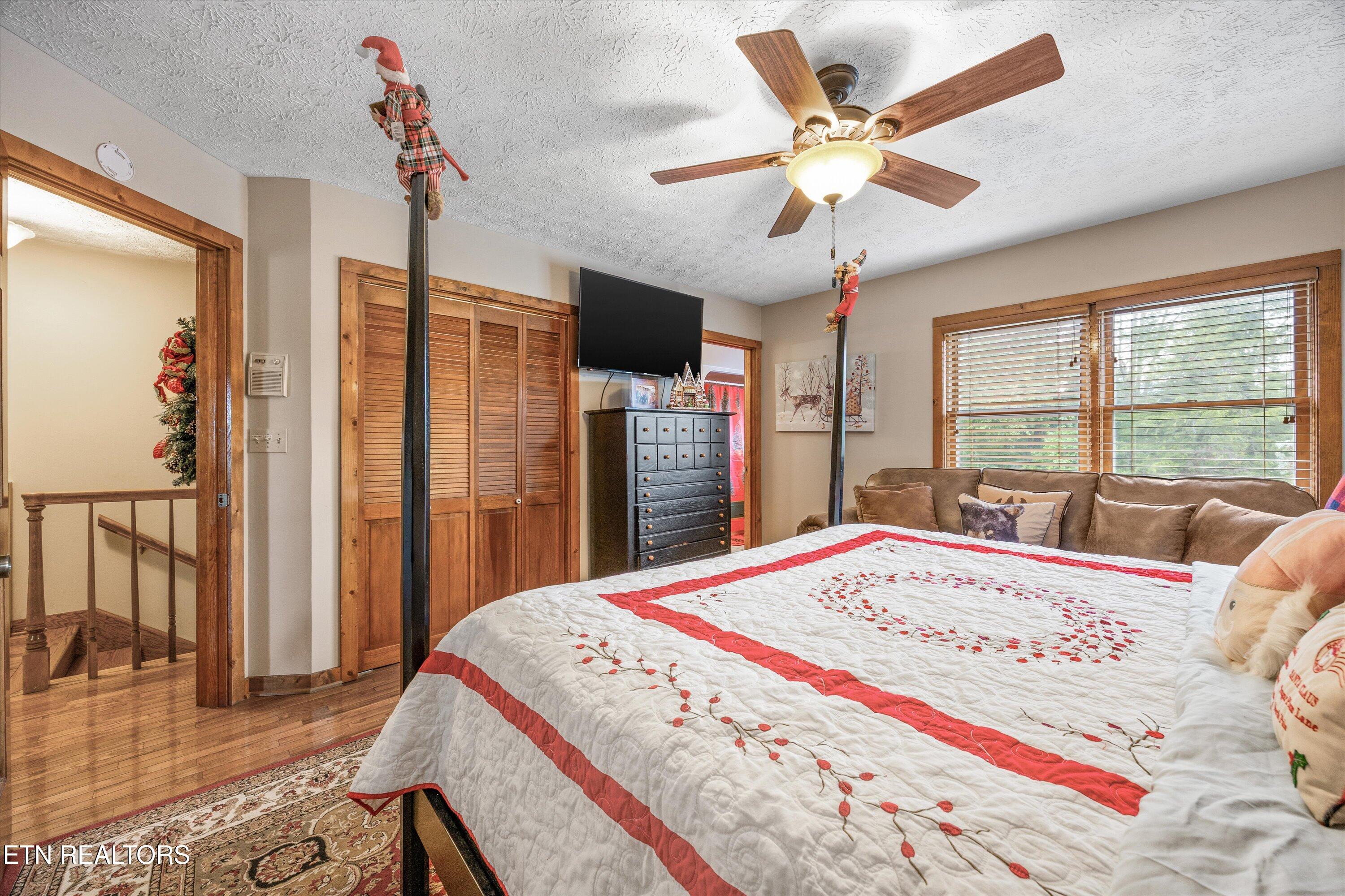 2044 Hickory Ridge Way Sevierville TN 37862