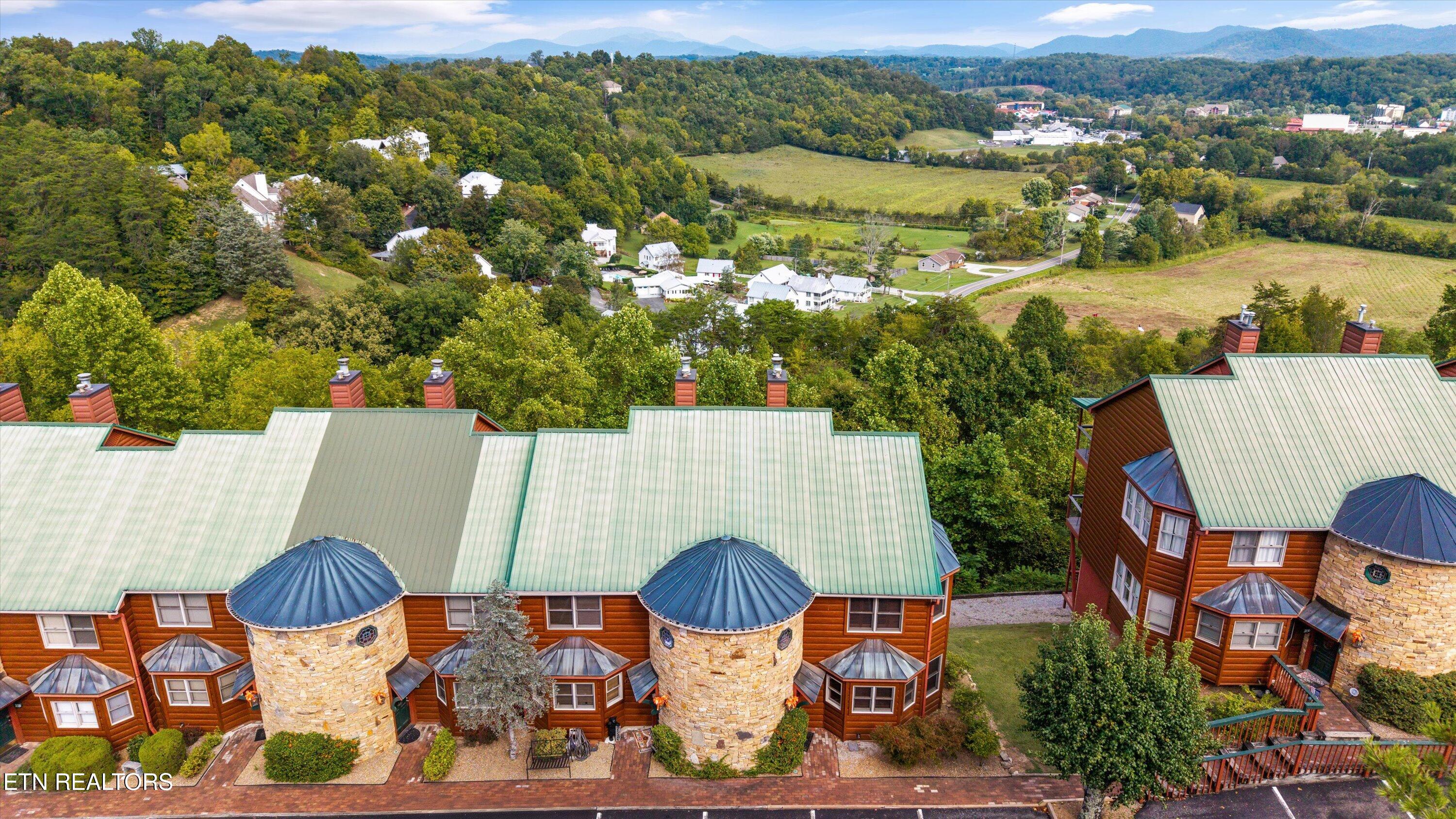 2044 Hickory Ridge Way Sevierville TN 37862