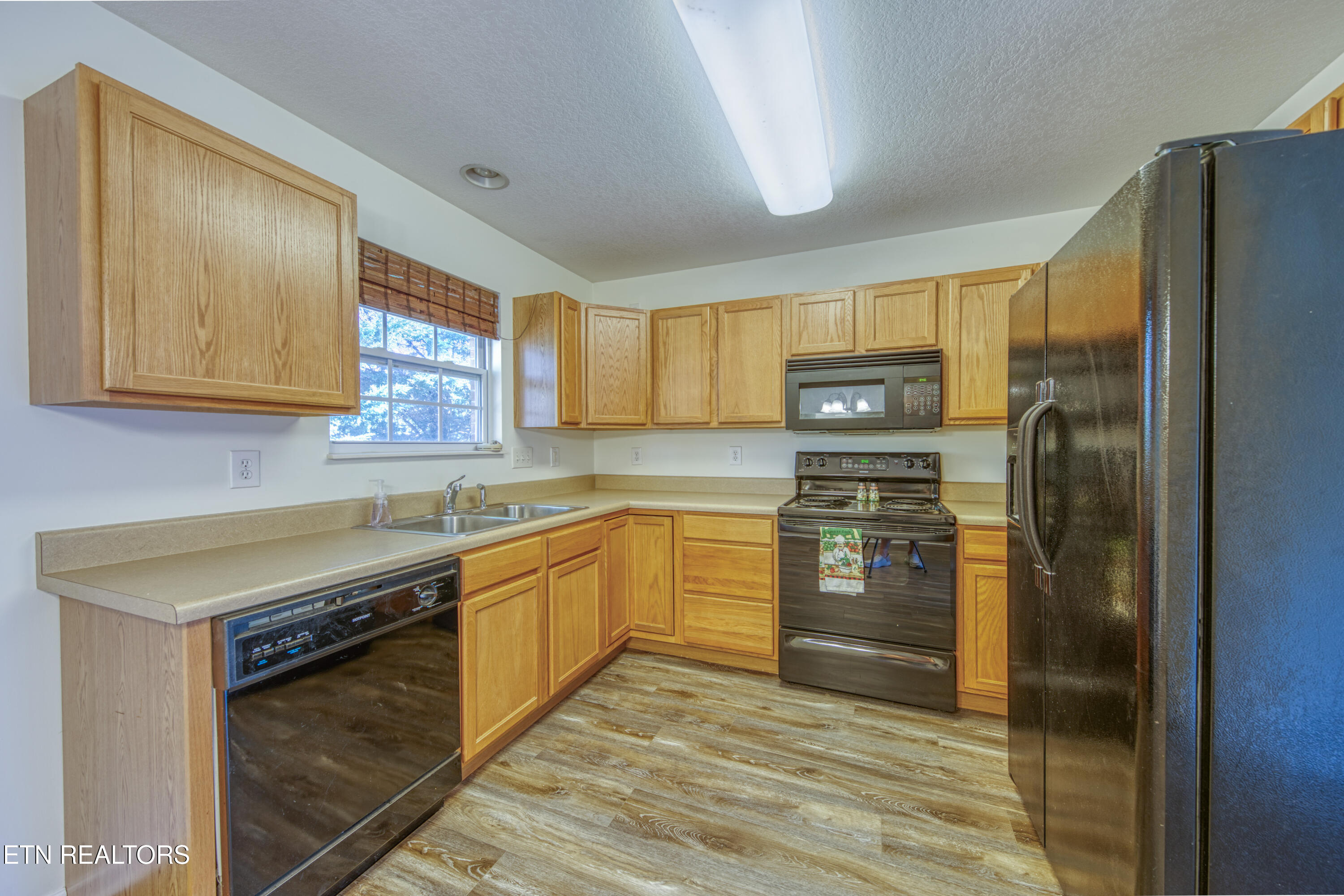 1709 Maple View Way Knoxville TN 37918