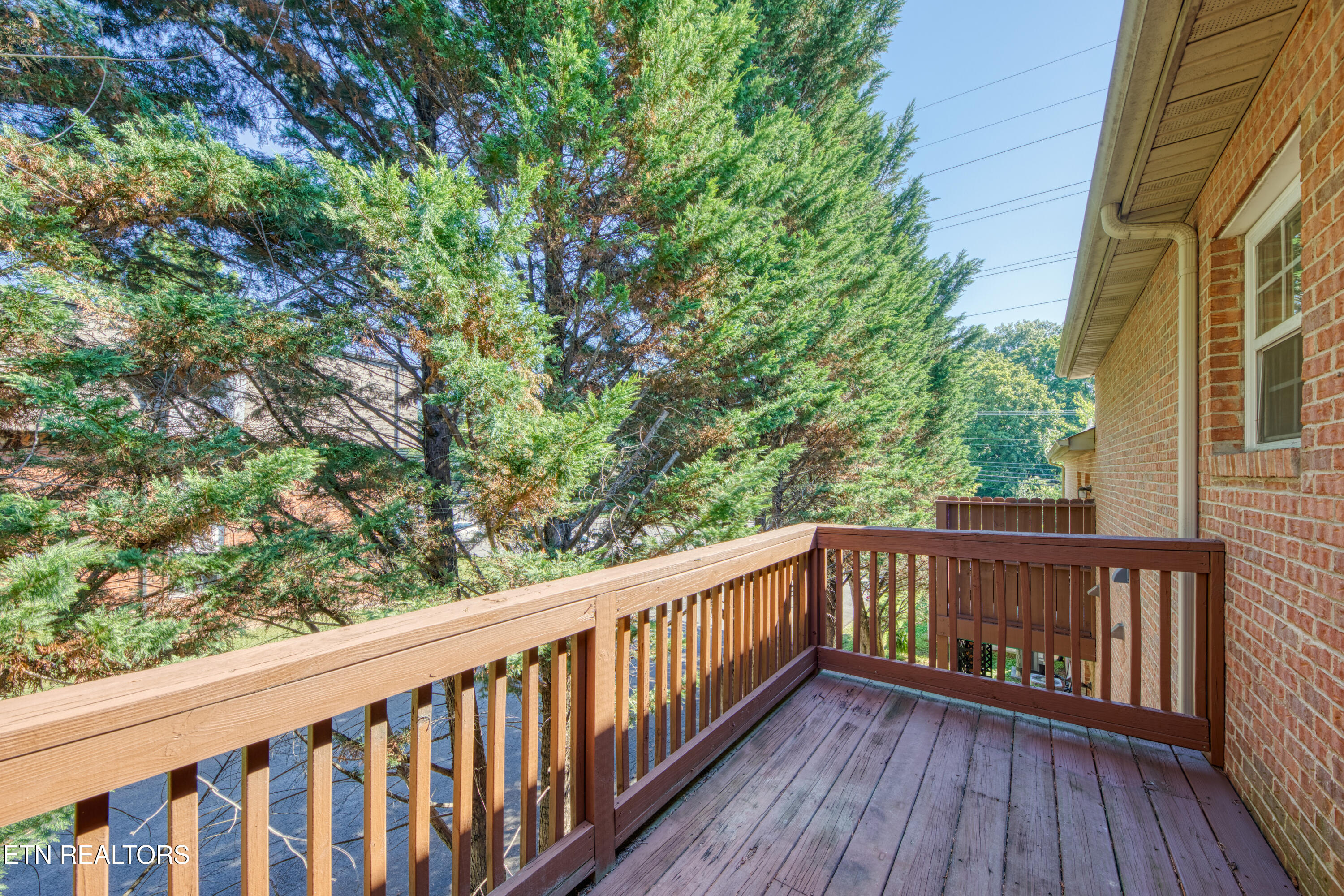 1709 Maple View Way Knoxville TN 37918