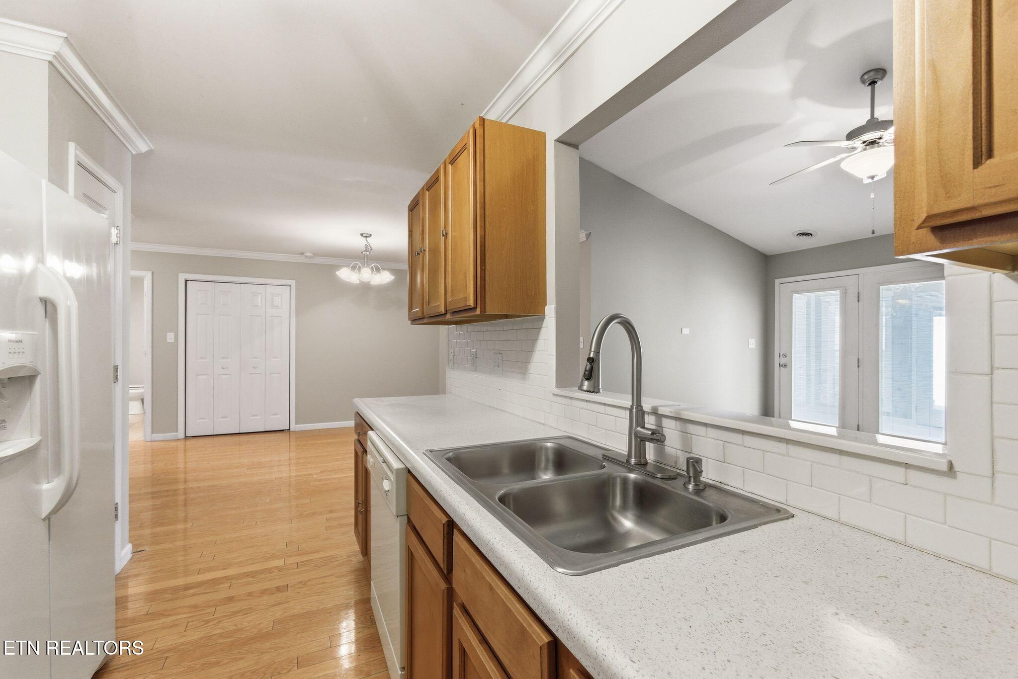 1654 Wood Song Lane Knoxville TN 37914