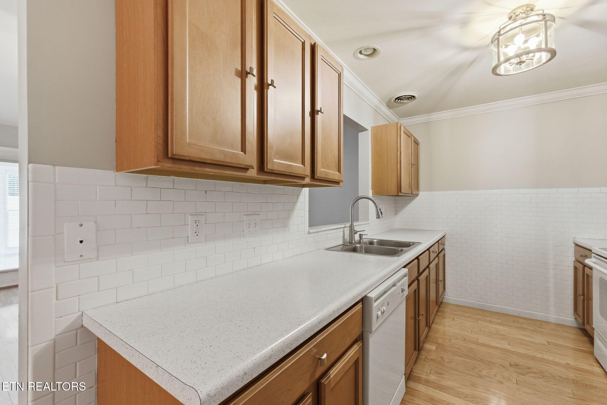 1654 Wood Song Lane Knoxville TN 37914