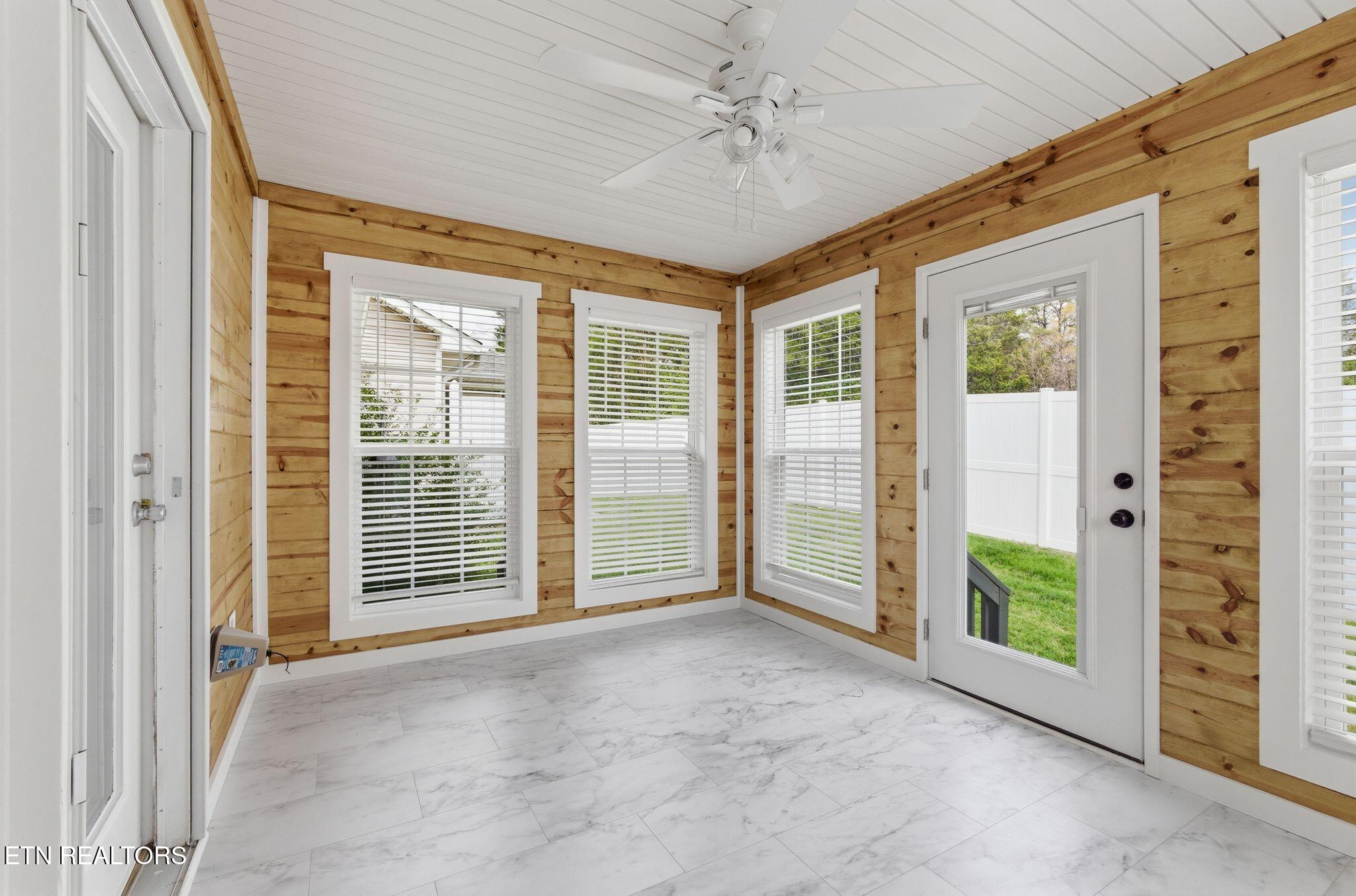 1654 Wood Song Lane Knoxville TN 37914