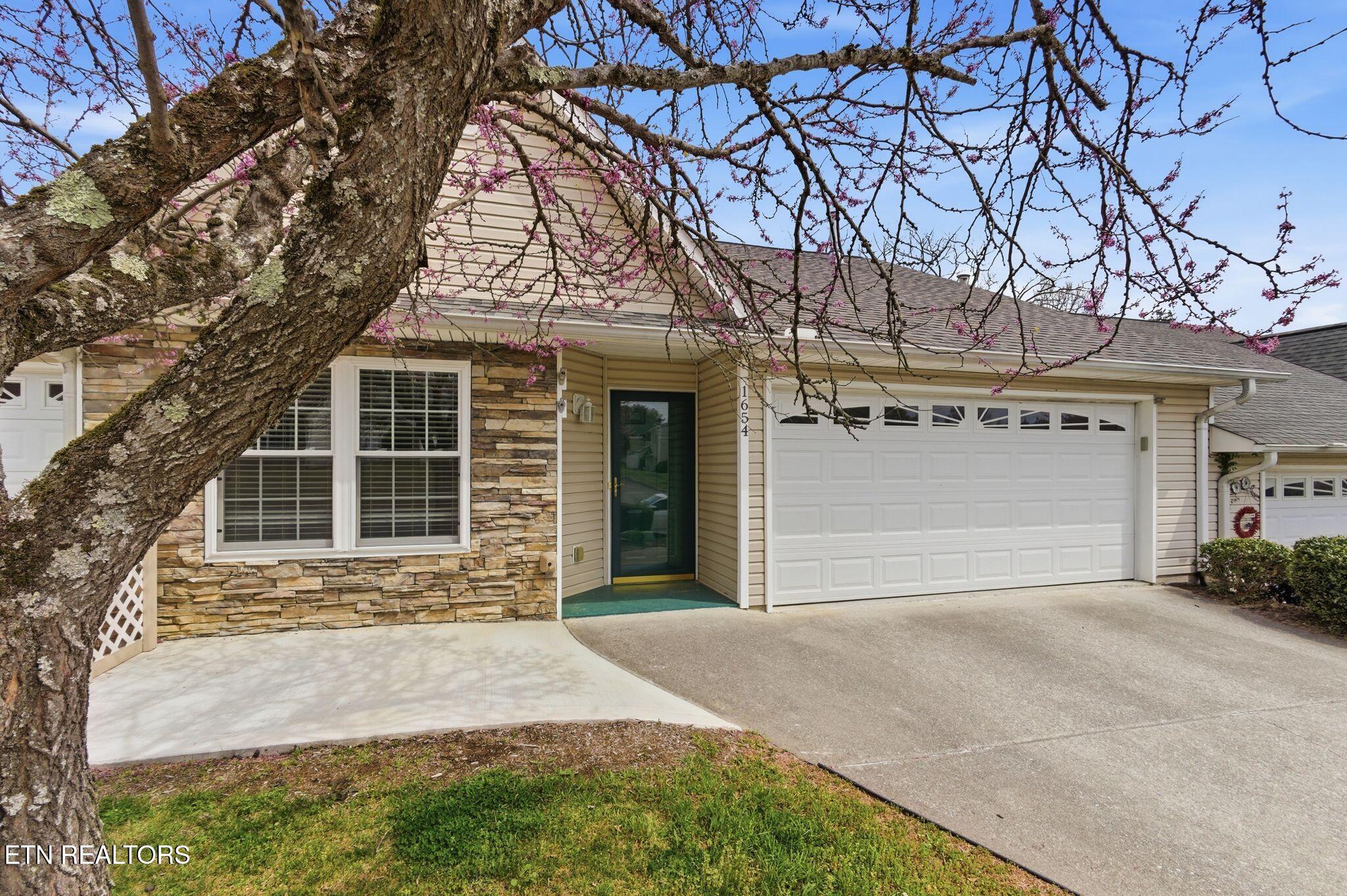 1654 Wood Song Lane Knoxville TN 37914