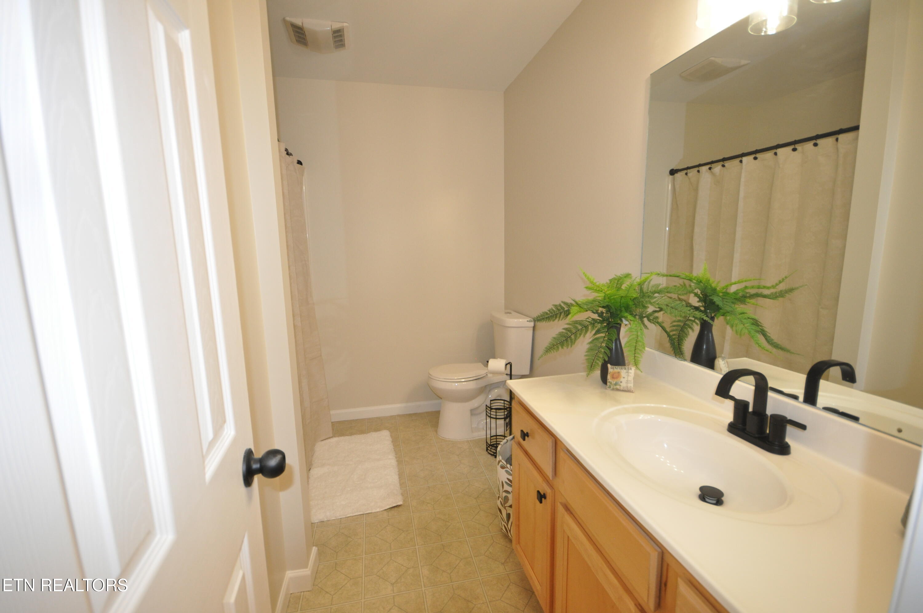 6309 Sky Song Knoxville TN 37914