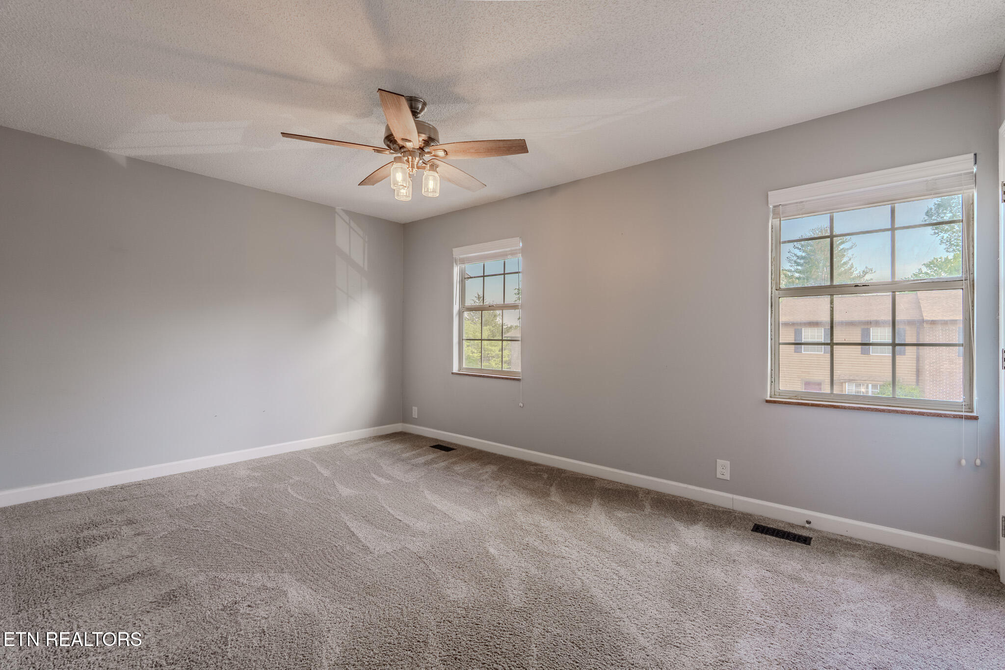 1216 Crest Brook Drive Knoxville TN 37923